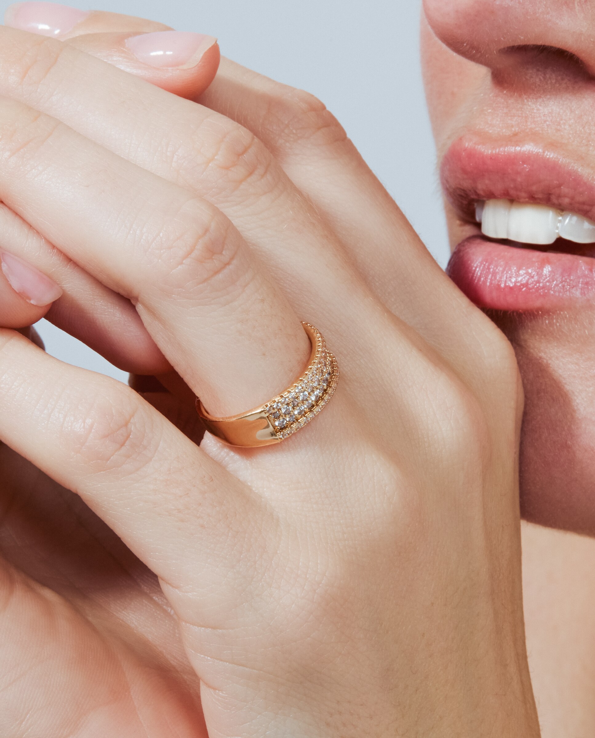 Anel Special Edition Acabado em Ouro Rosa de 18k com Zirconita Brilhante Rosa-4