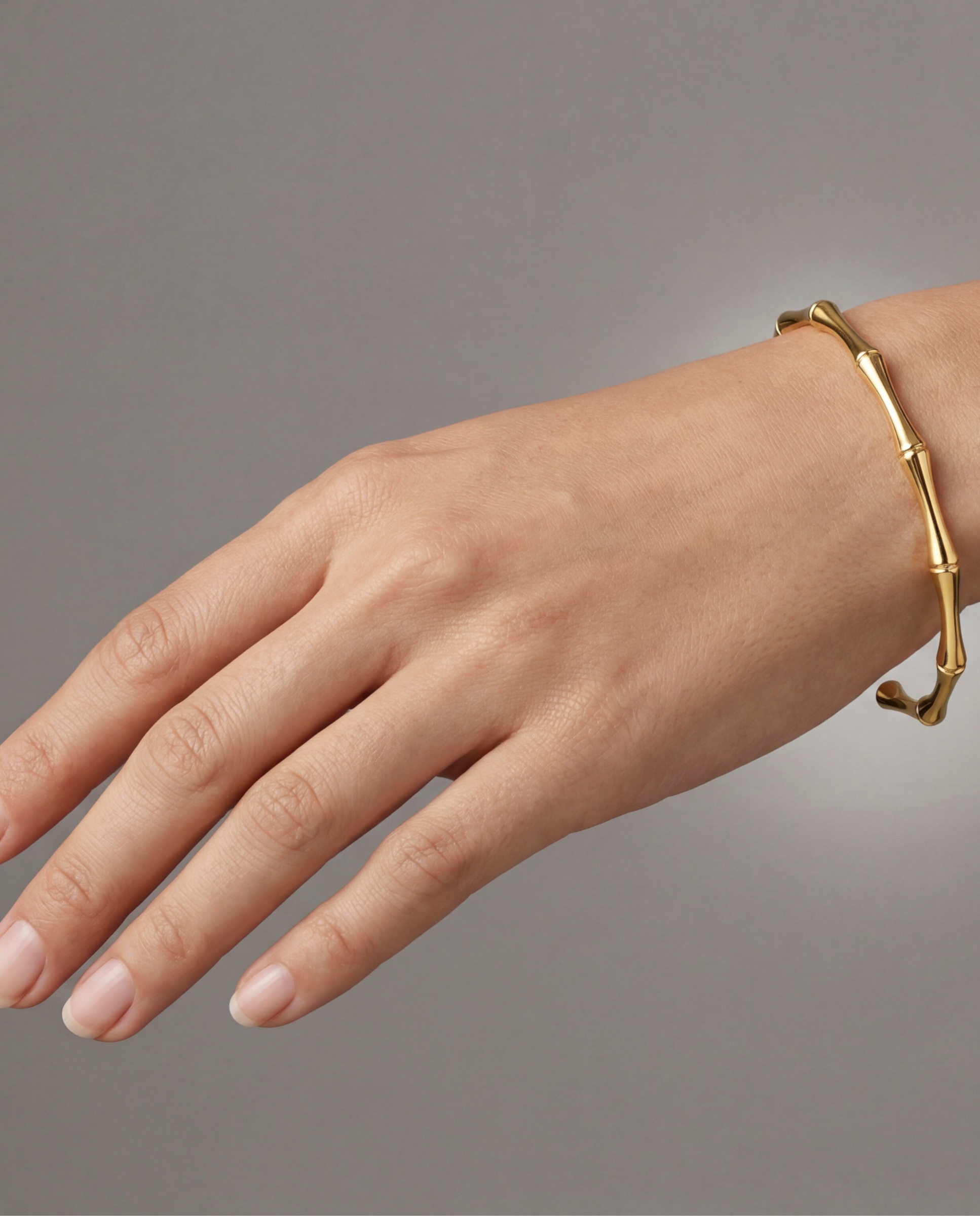 Pulseira Africa Acabada em Ouro Amarelo de 18k Dourado-2