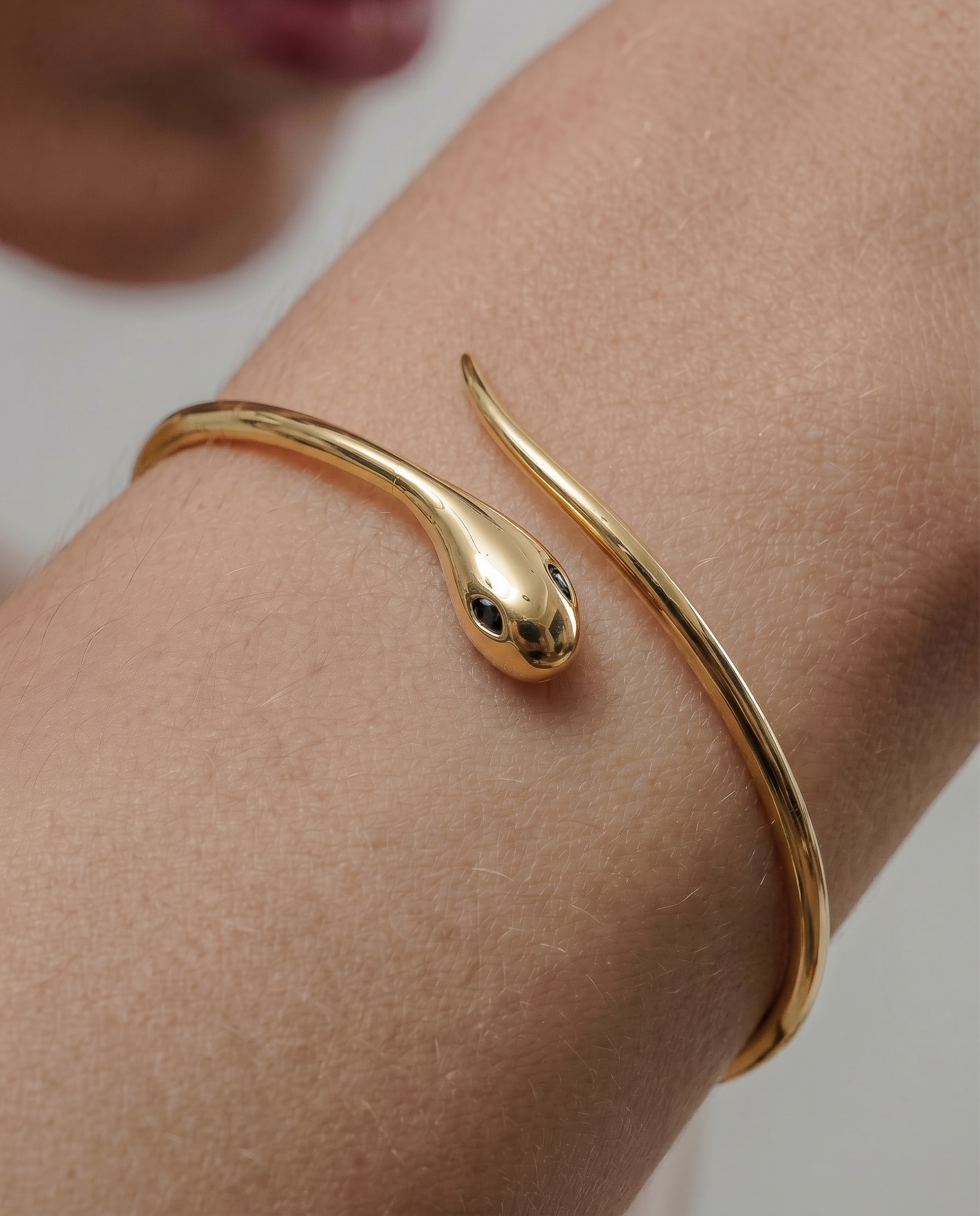 Bracelete África com Acabamento em Ouro Amarelo de 18k Dourado-4