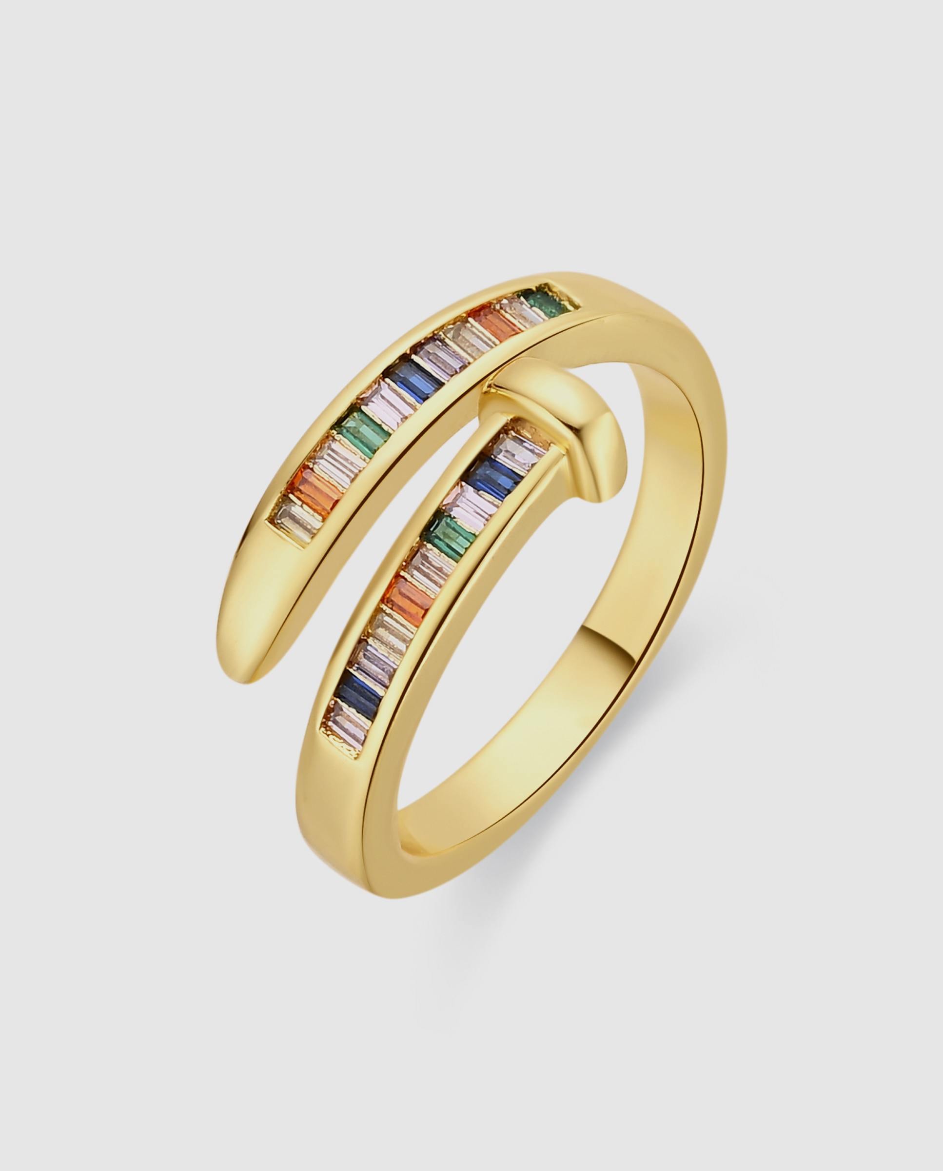 Imagem 0 de Anel Africa Acabado em Ouro Amarelo de 18k com Zirconita