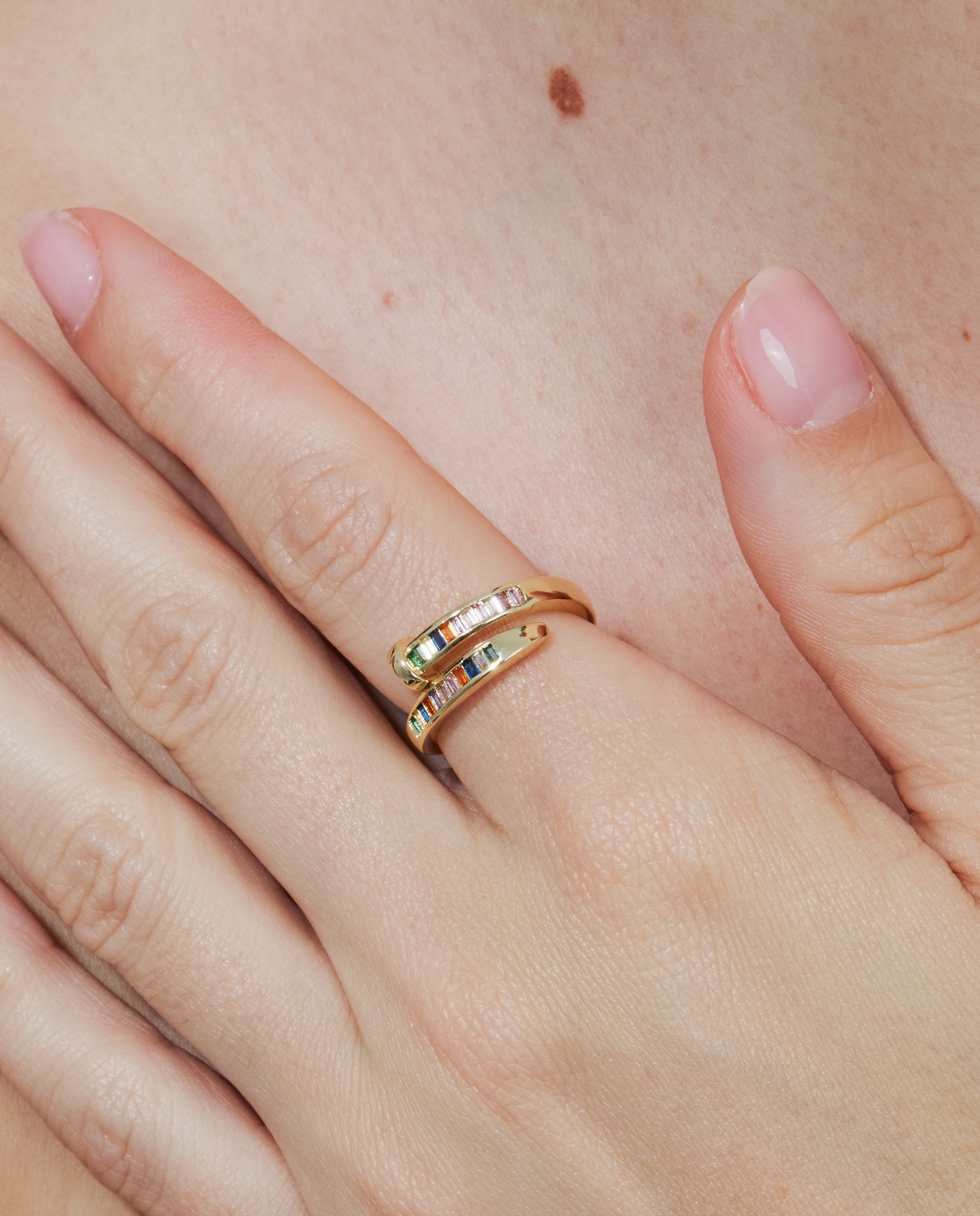Anel Africa Acabado em Ouro Amarelo de 18k com Zirconita Multicolor-4