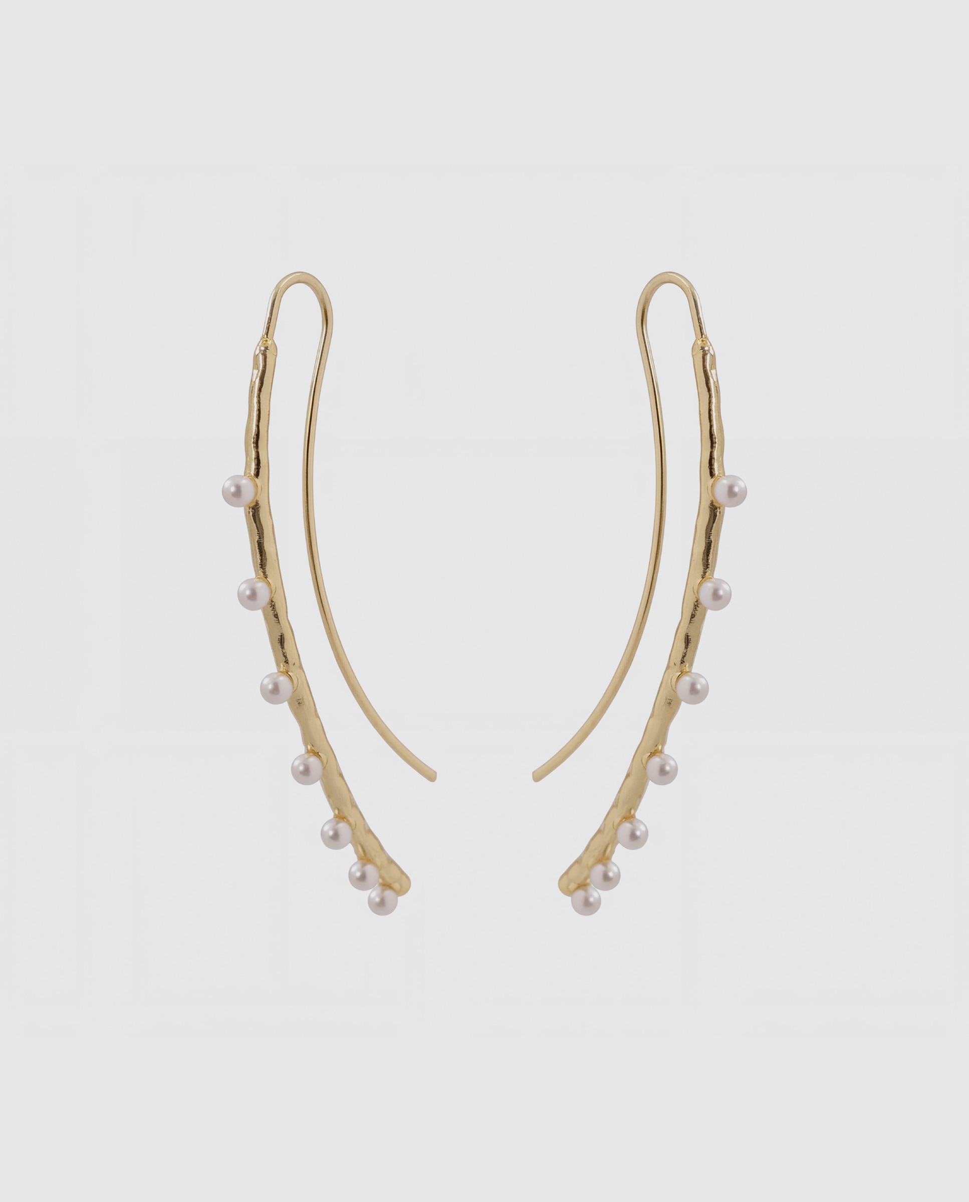 Brincos Africa com Acabamentos em Ouro Amarelo de 18k e Pérola Dourado-3