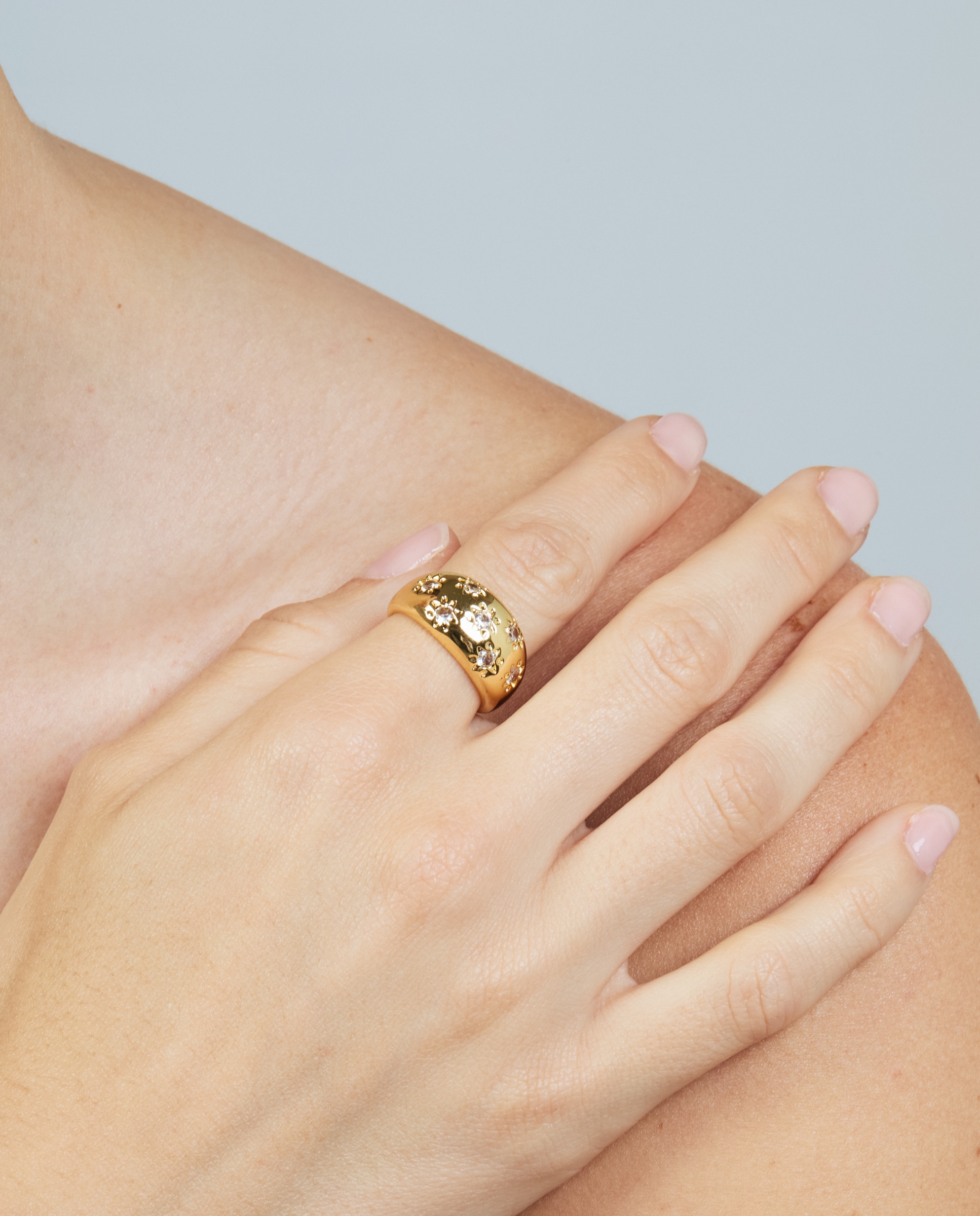 Anel Africa Acabado em Ouro Amarelo de 18k com Zirconita Brilhante Dourado-4