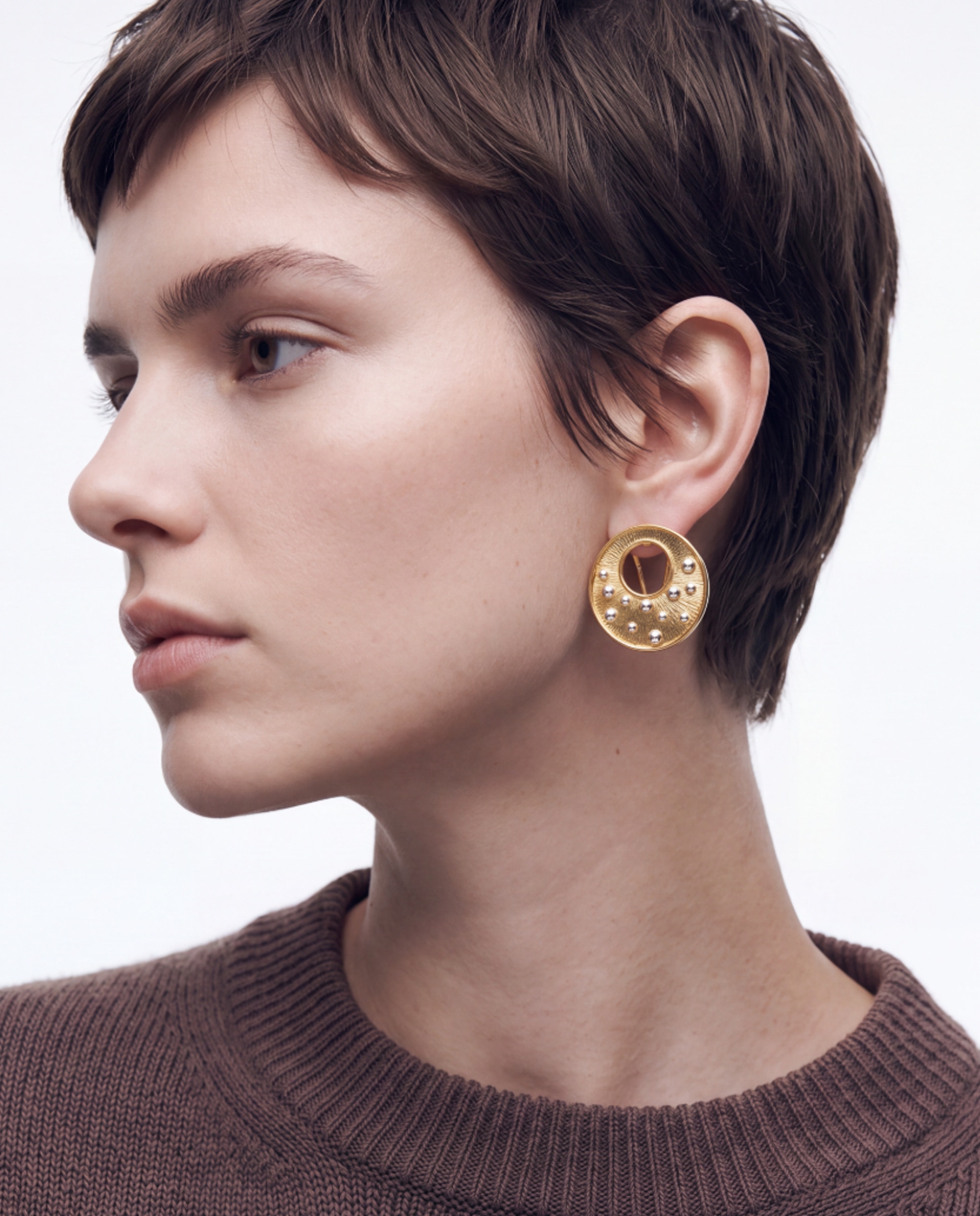 Brincos África com Acabamentos em Ouro Amarelo de 18k Dourado-5