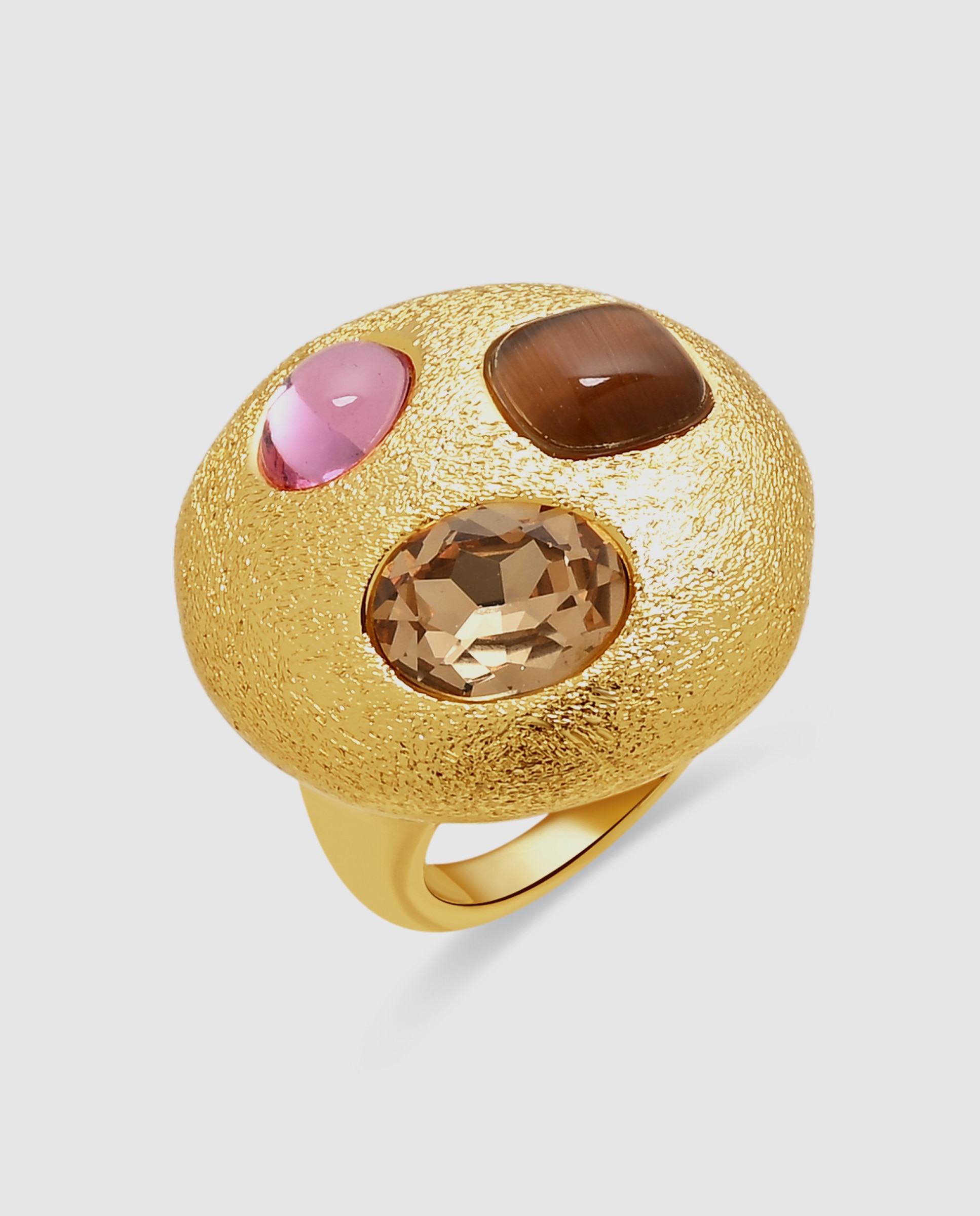 Imagem 0 de Anel Africa com Cristal Acabado em Ouro de 18k