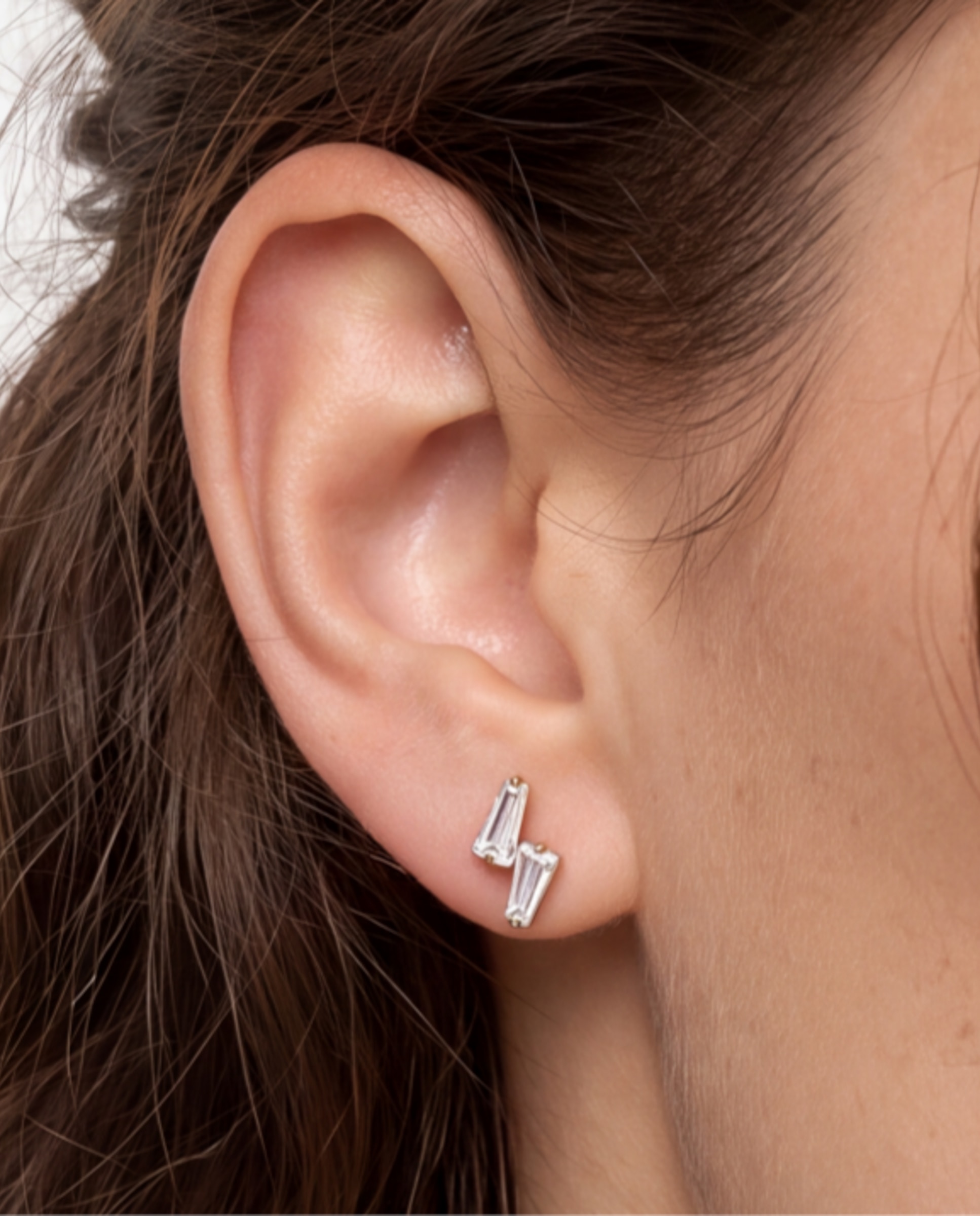 Piercing de Titânio com Zirconita em Acabado em Ouro de 18k Branco-4