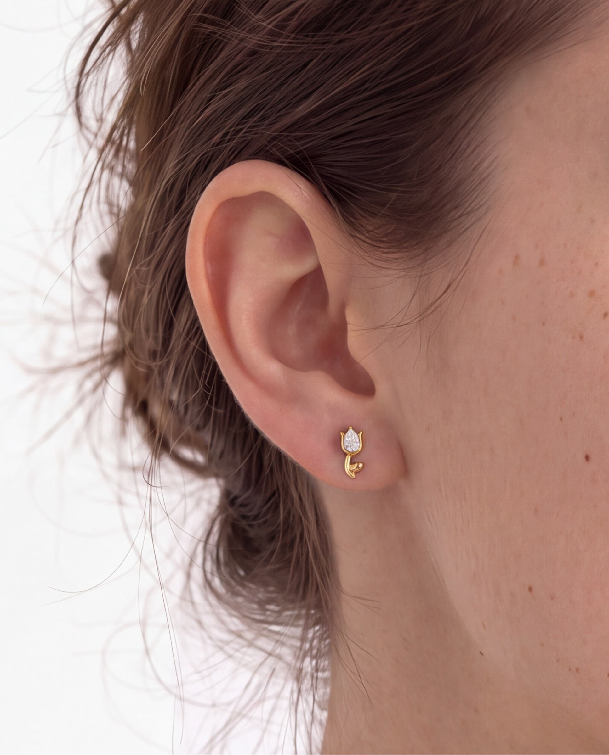 Piercing de Titânio com Zirconita Brilhante e Acabamento em Ouro Amarelo de 18k Branco-4