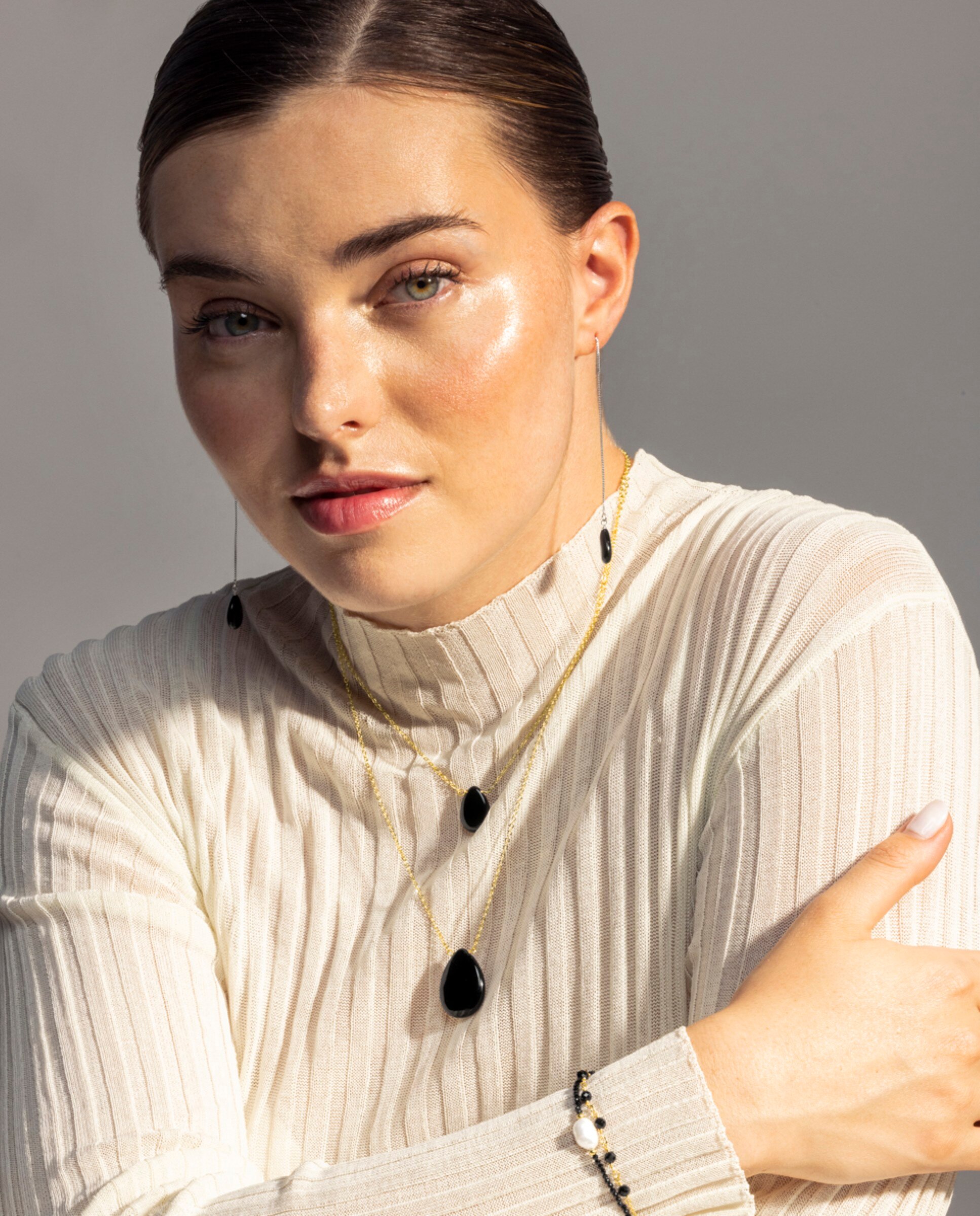 Colar África Moda Acabado em Ouro Amarelo de 18 Quilates com Onix Preto-4