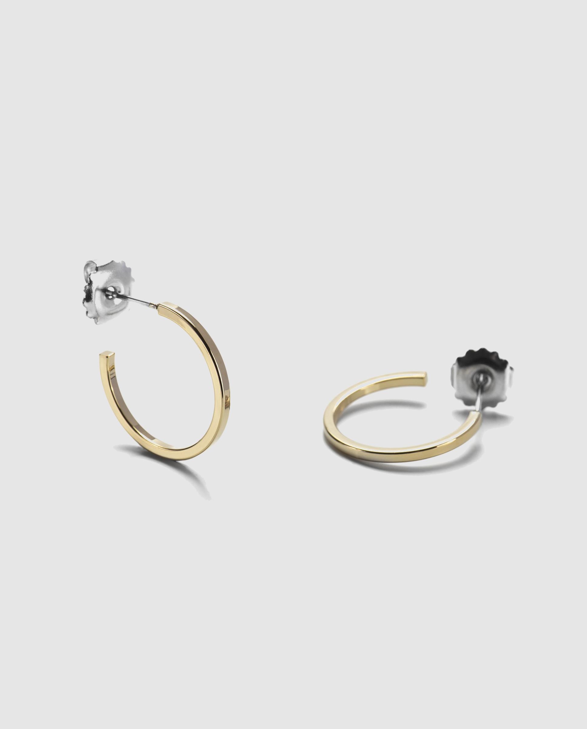 Brincos de Argola Basic Acabados em Ouro Amarelo de 18 Quilates Dourado-6