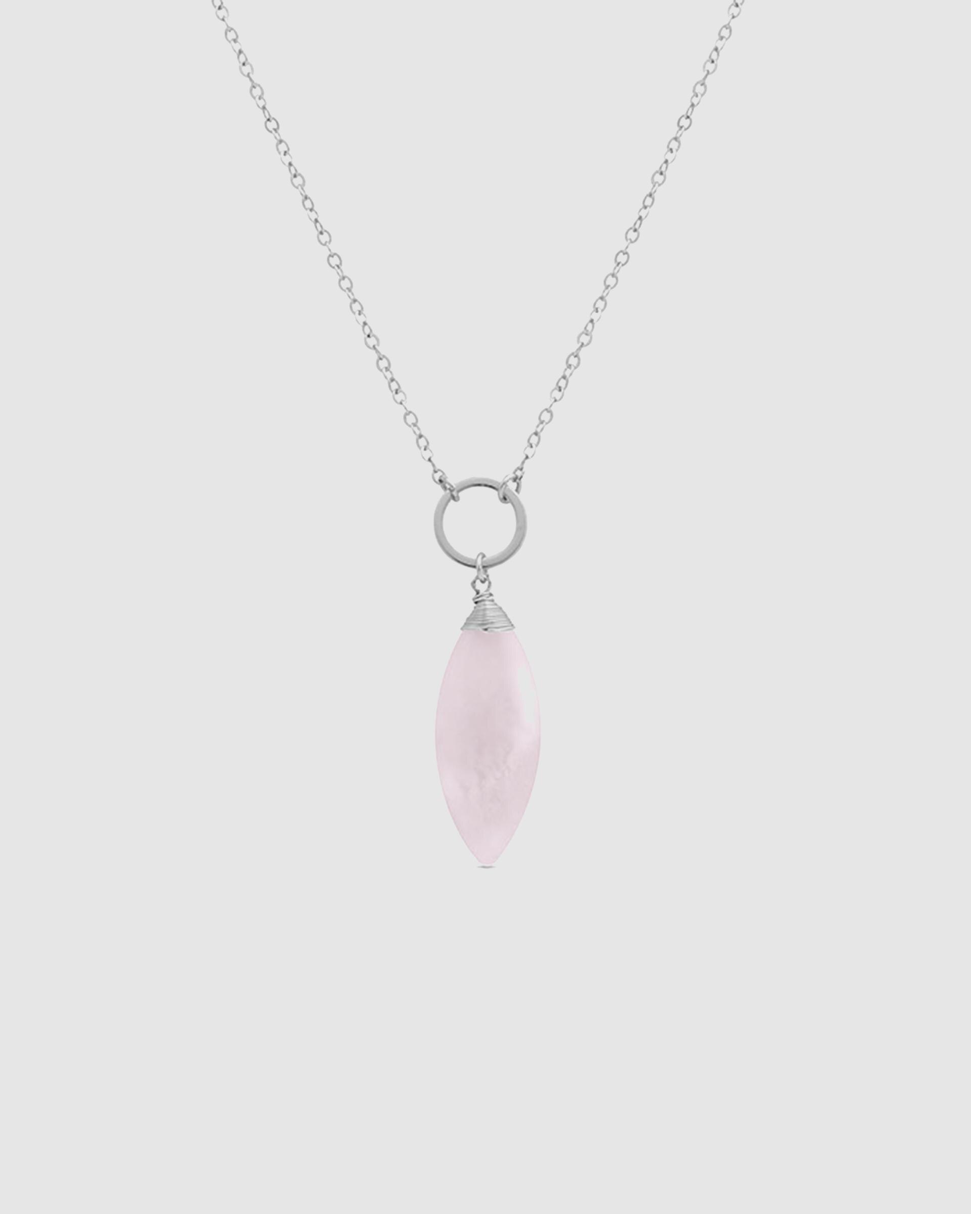 Colar África com Acabamento em Ródio e Quartzo Rosa Prata-1