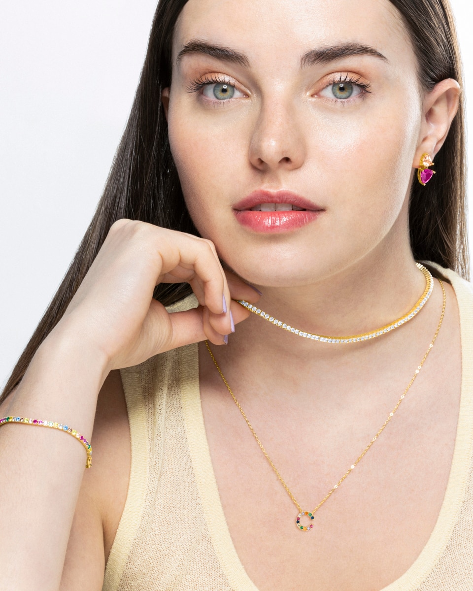 Colar Alphabet de Prata de Lei 925 com Acabamento em Ouro de 18 Quilates e Zirconita Multicolor Ouro-4