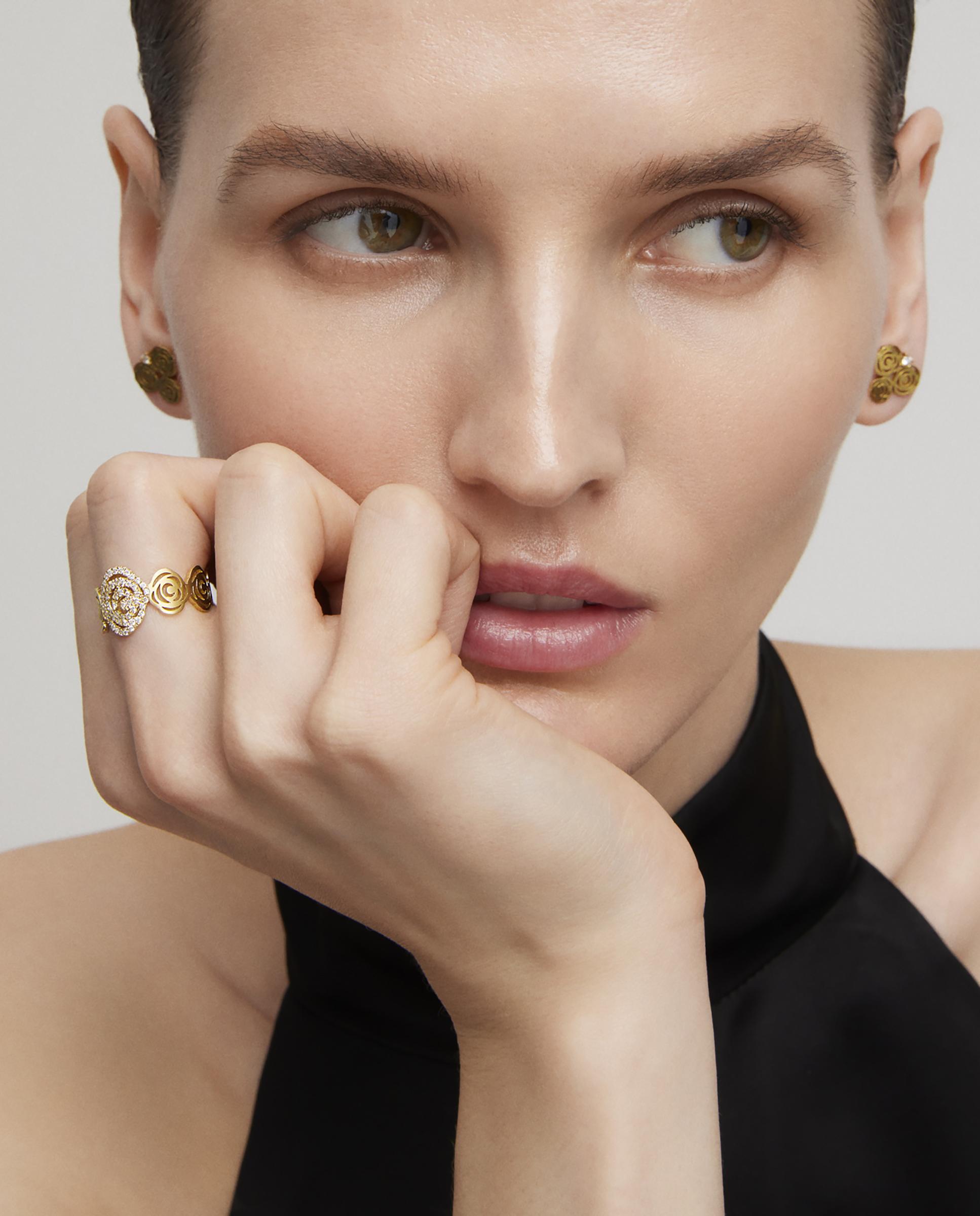 Anel Atelier de Ouro com Diamantes Branco-4