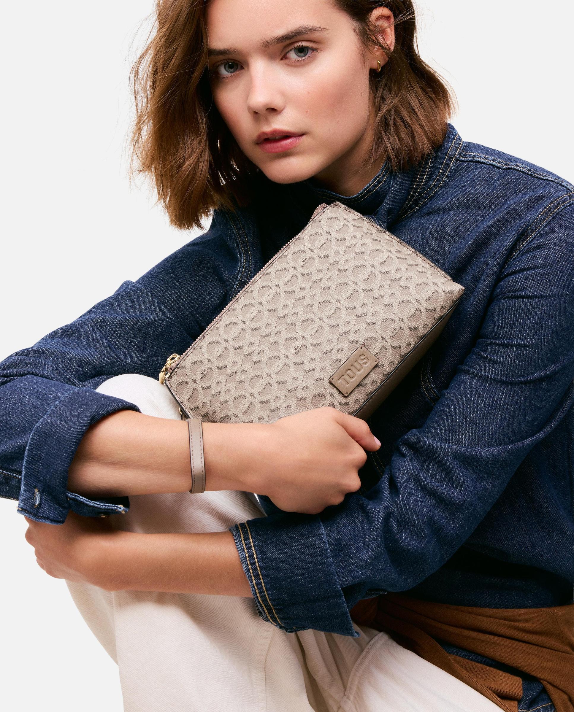 Mala de Mão Tipo Clutch Tous Infinity Taupe-6