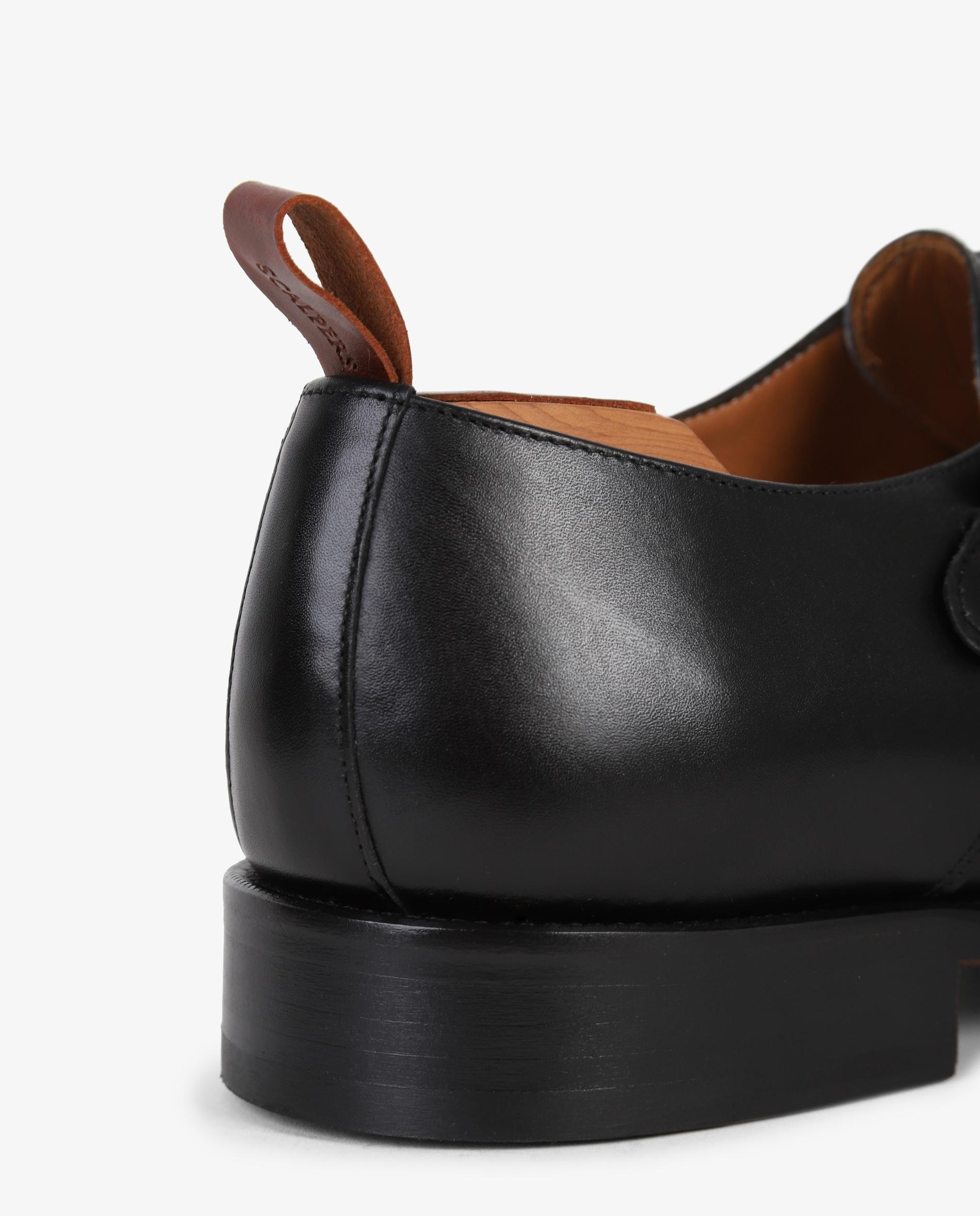 Bluchers de Pele com Fivela Dupla Metálica Preto-4