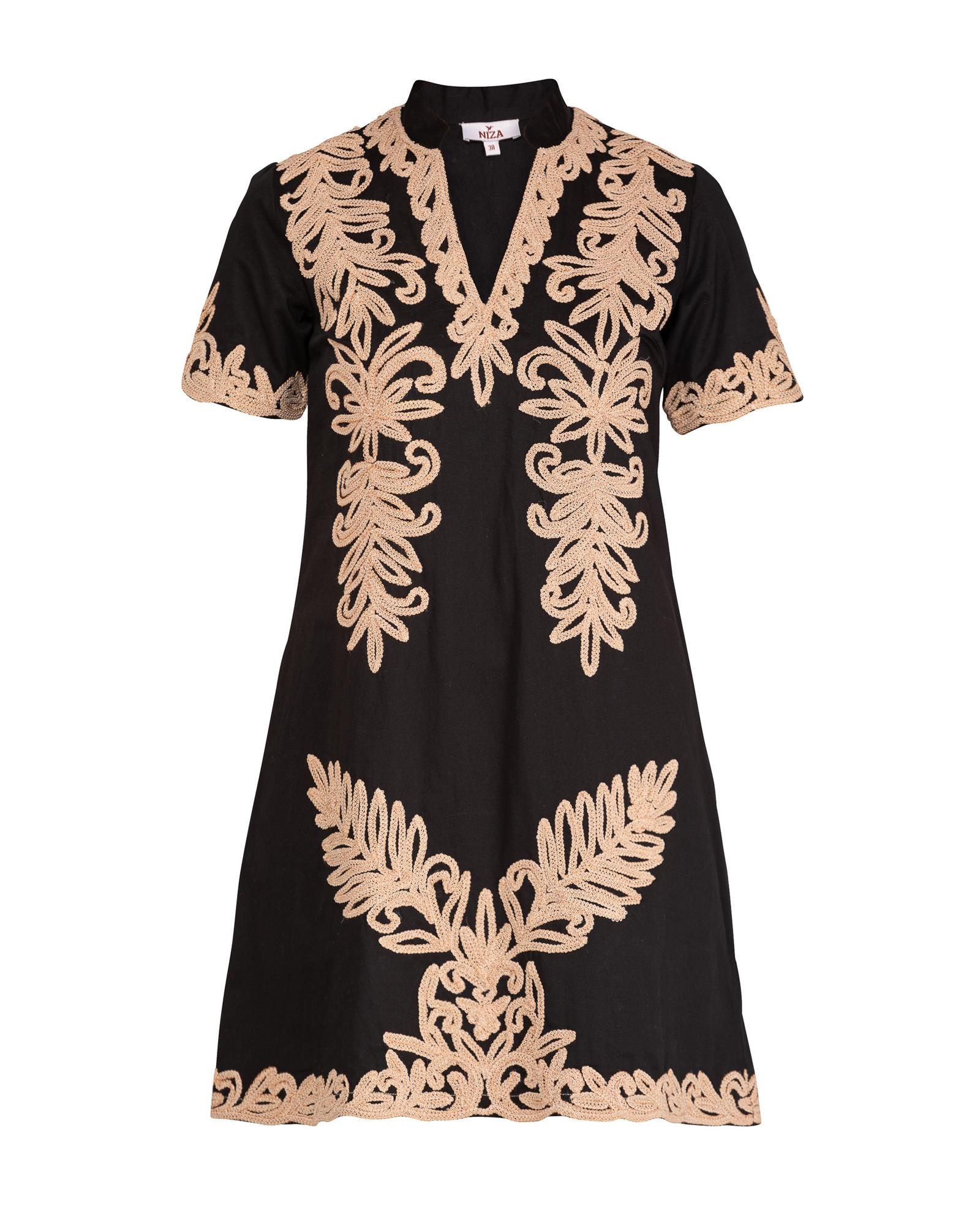 Vestido Curto Bordado com Decote em V Preto-4