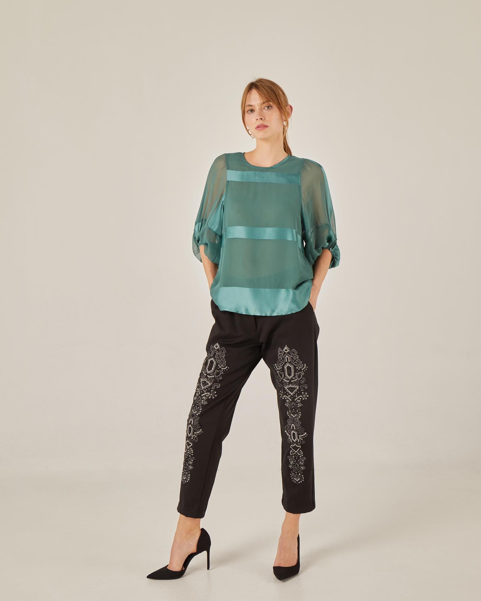 Blusa de manga bufante com cinto para mulher Verde-claro-4