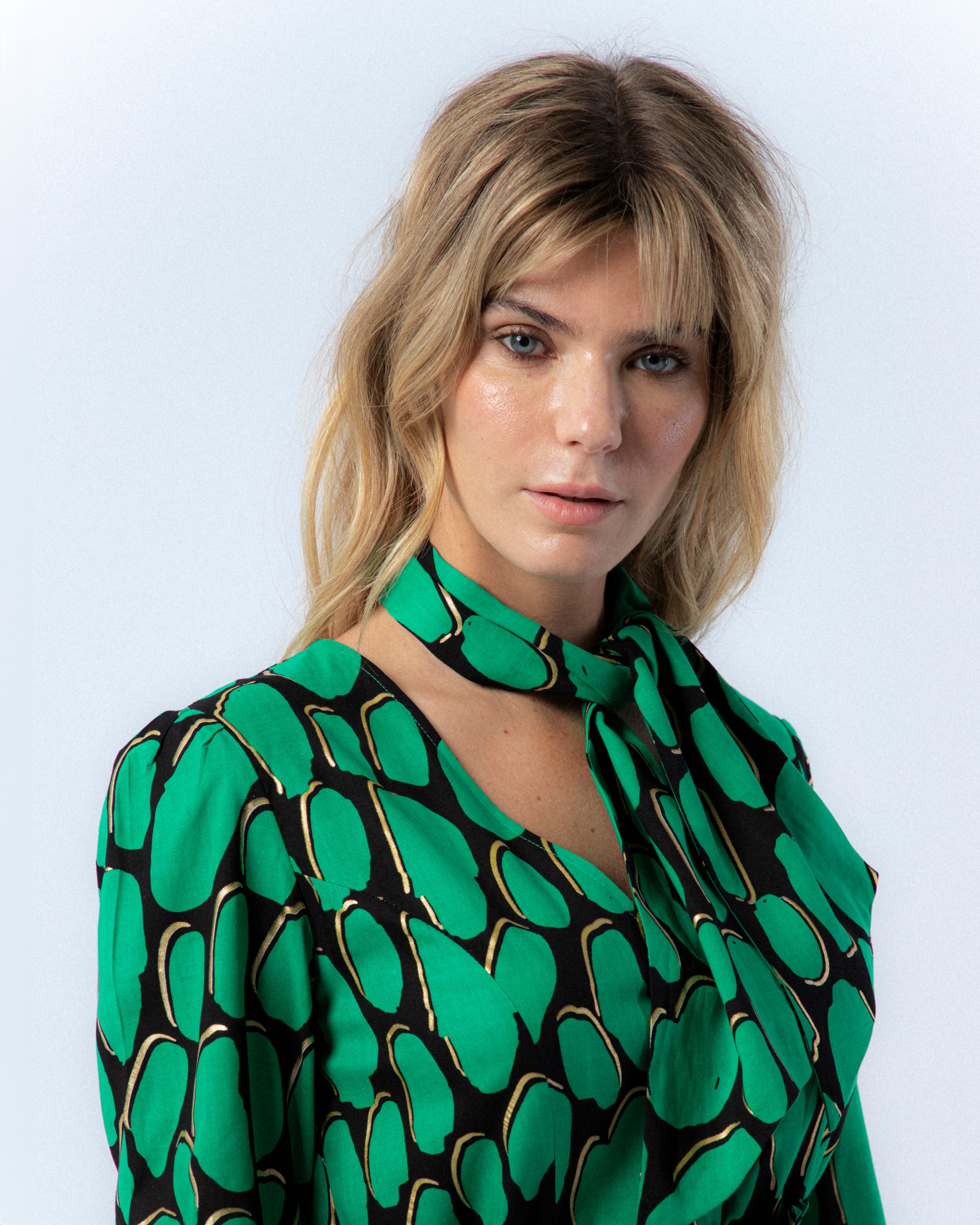 Vestido Comprido com Gola em V com Estampado Abstrato Victoria Verde-5