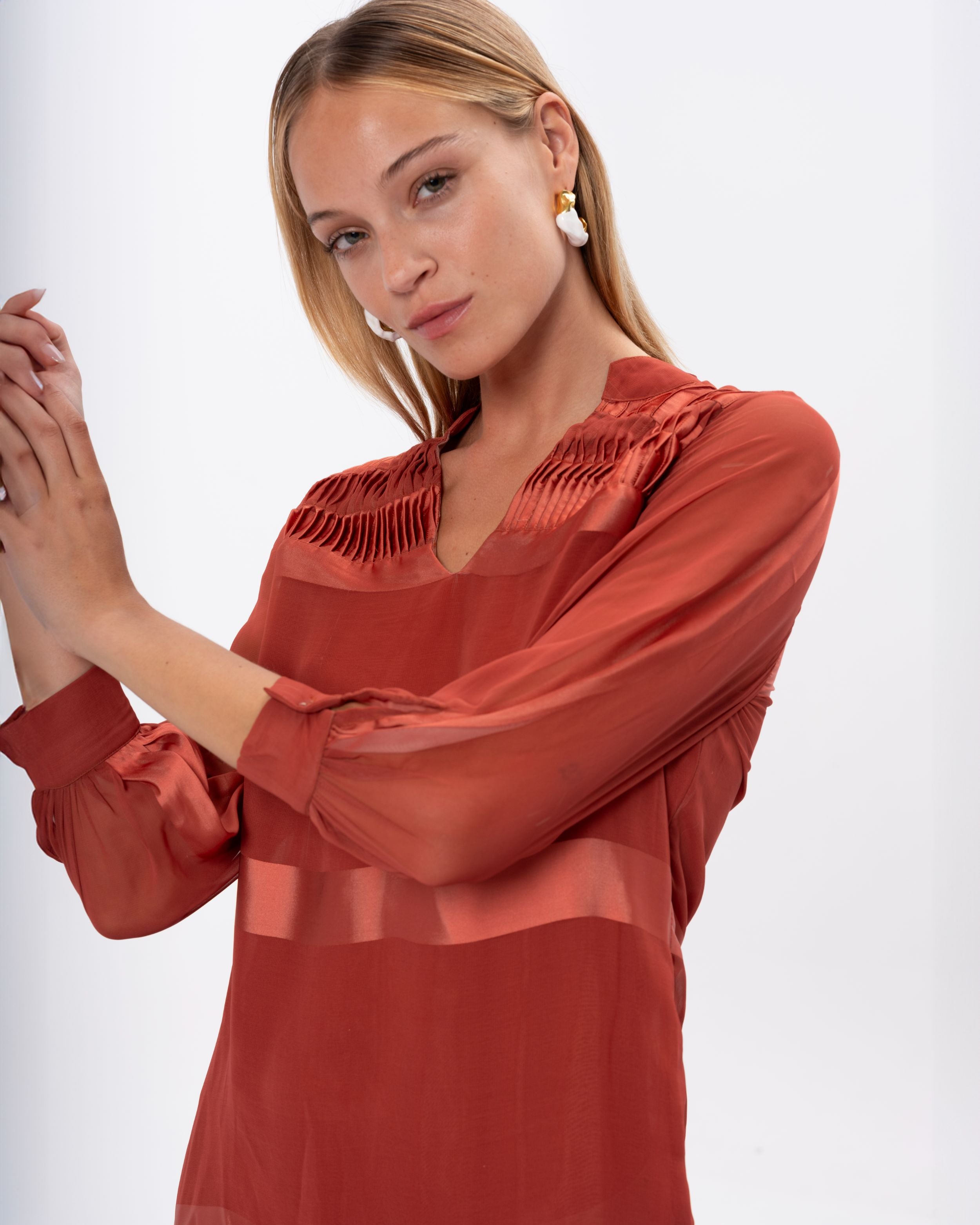 Vestido Curto com Tecido às Riscas Acetinadas Carolina Laranja-4