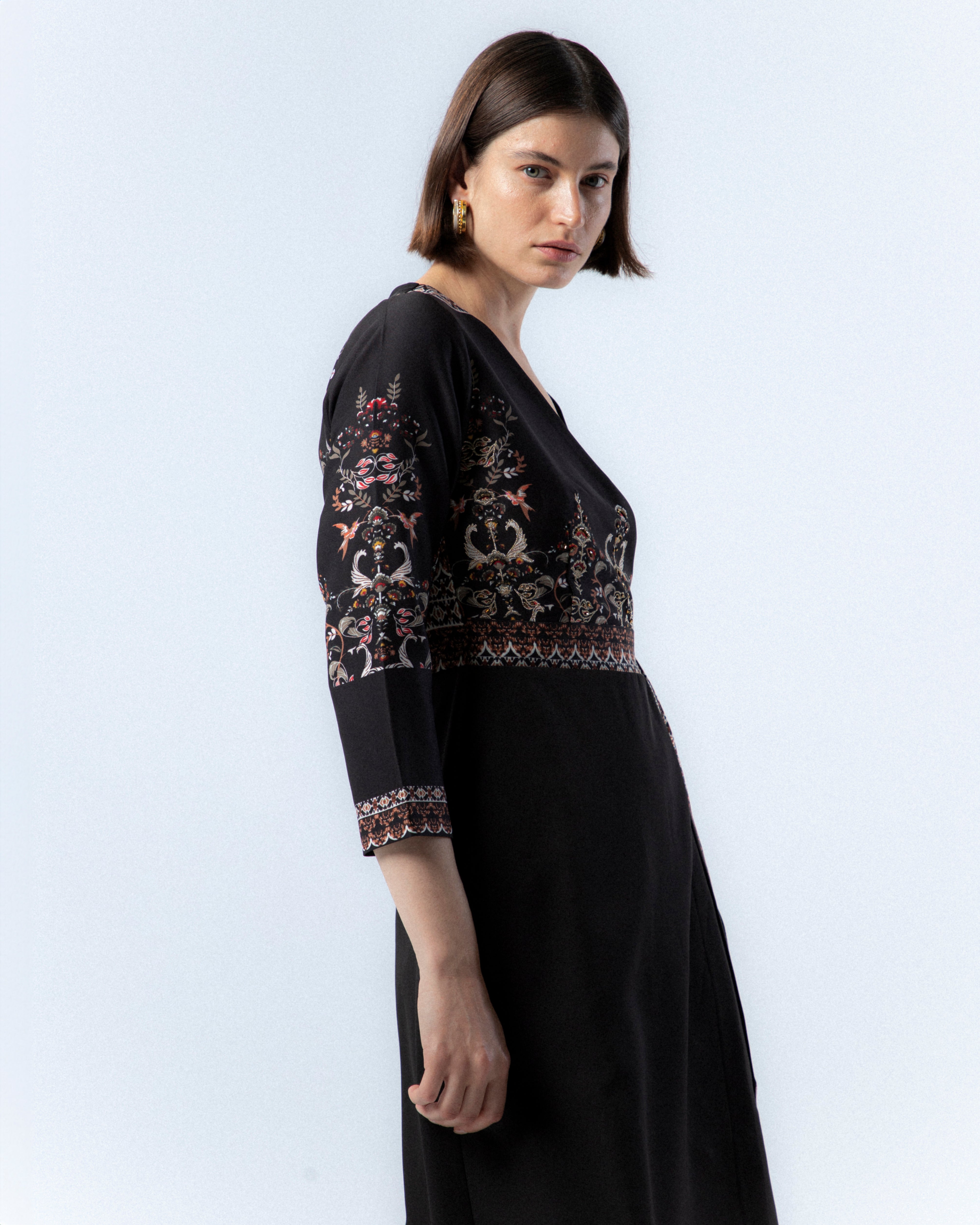 Vestido Midi Cruzado com Manga Abaixo do Cotovelo Loreto Preto-5