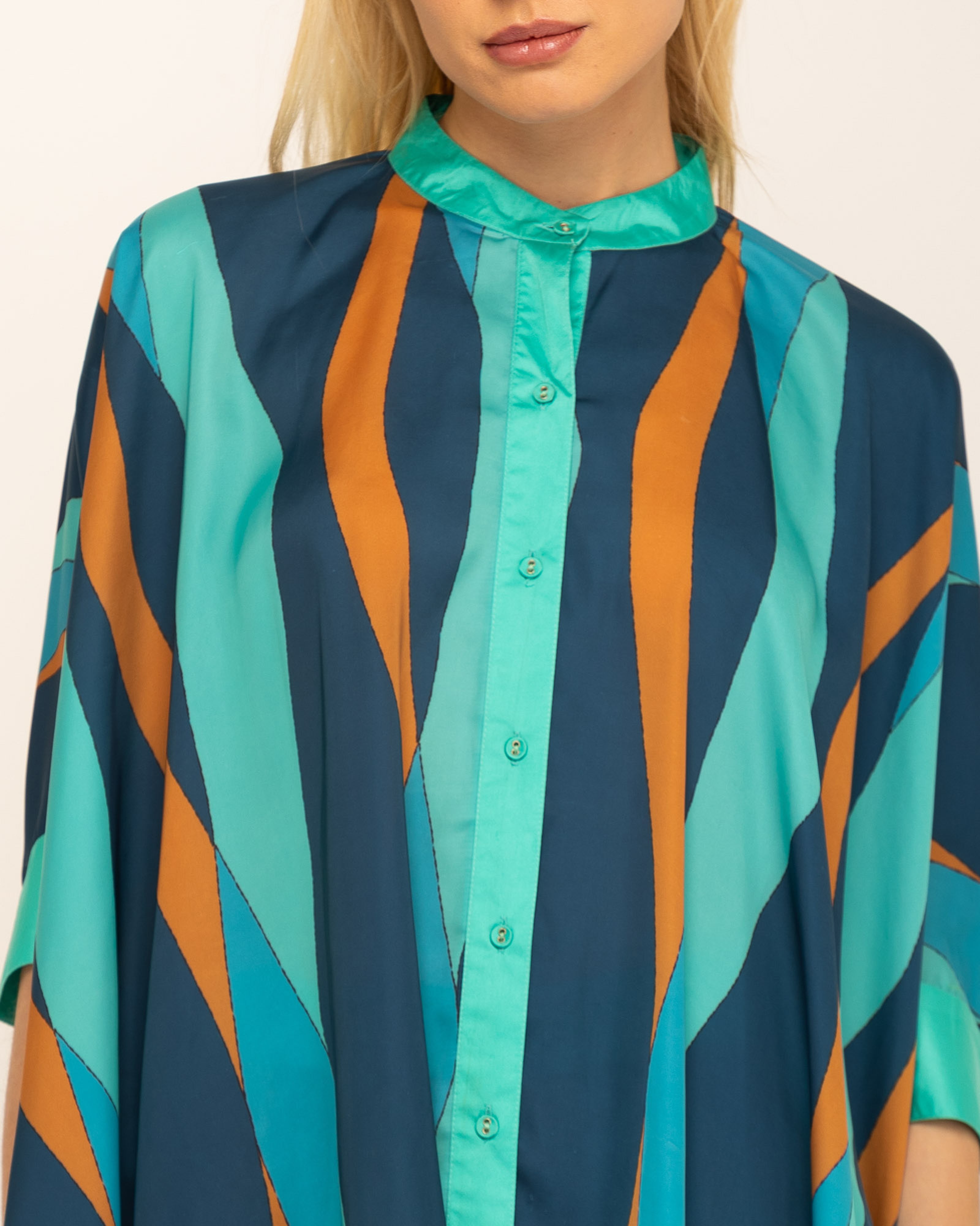 Blusa Folgada com Gola Redonda e Manga 3/4 Azul / Verde-3