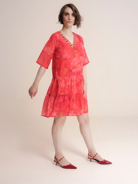 Imagem 0 de Vestido Curto com Gola em V e Manga 3/4