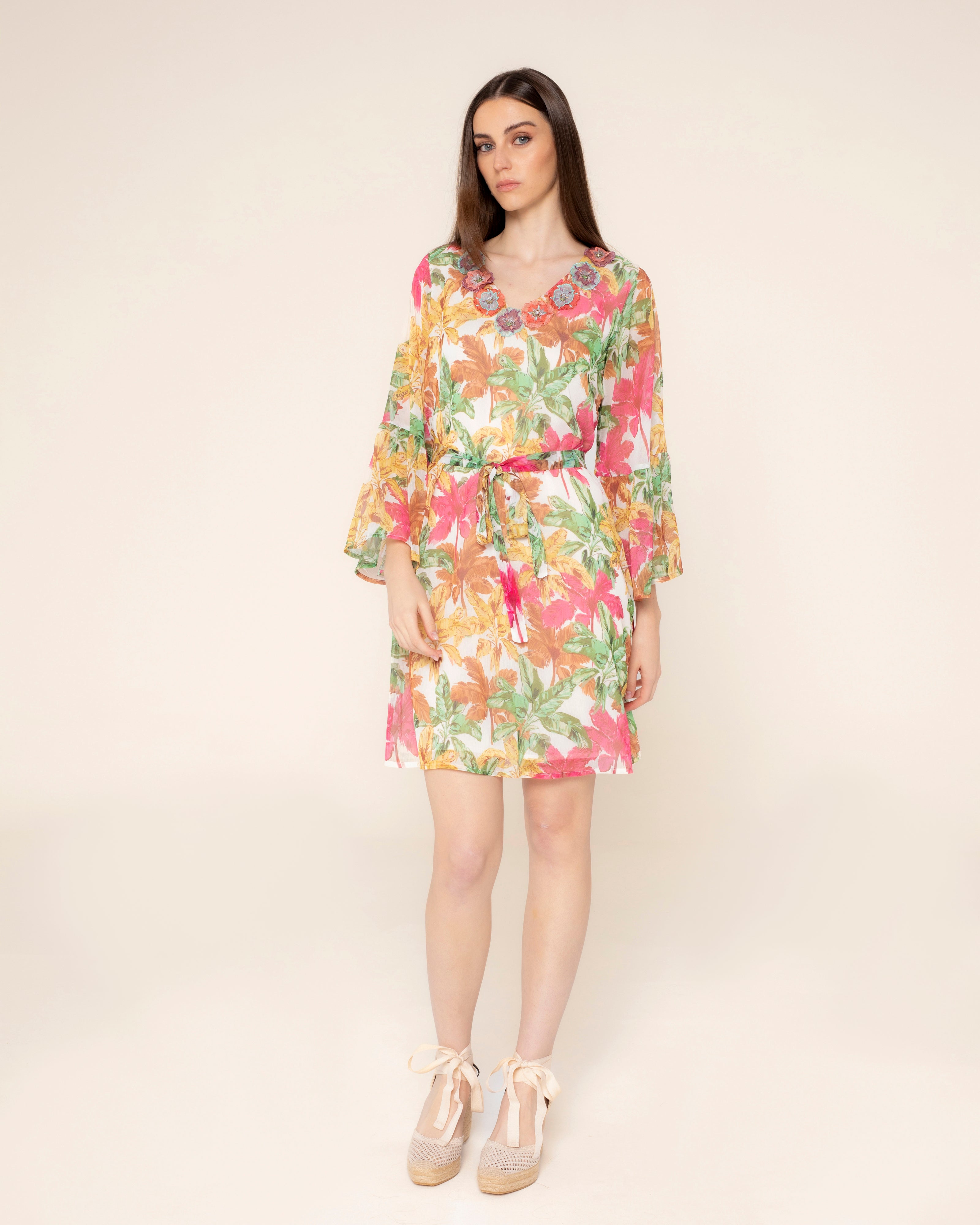 Vestido Curto com Manga 3/4 e Estampado Floral Multicolor-2
