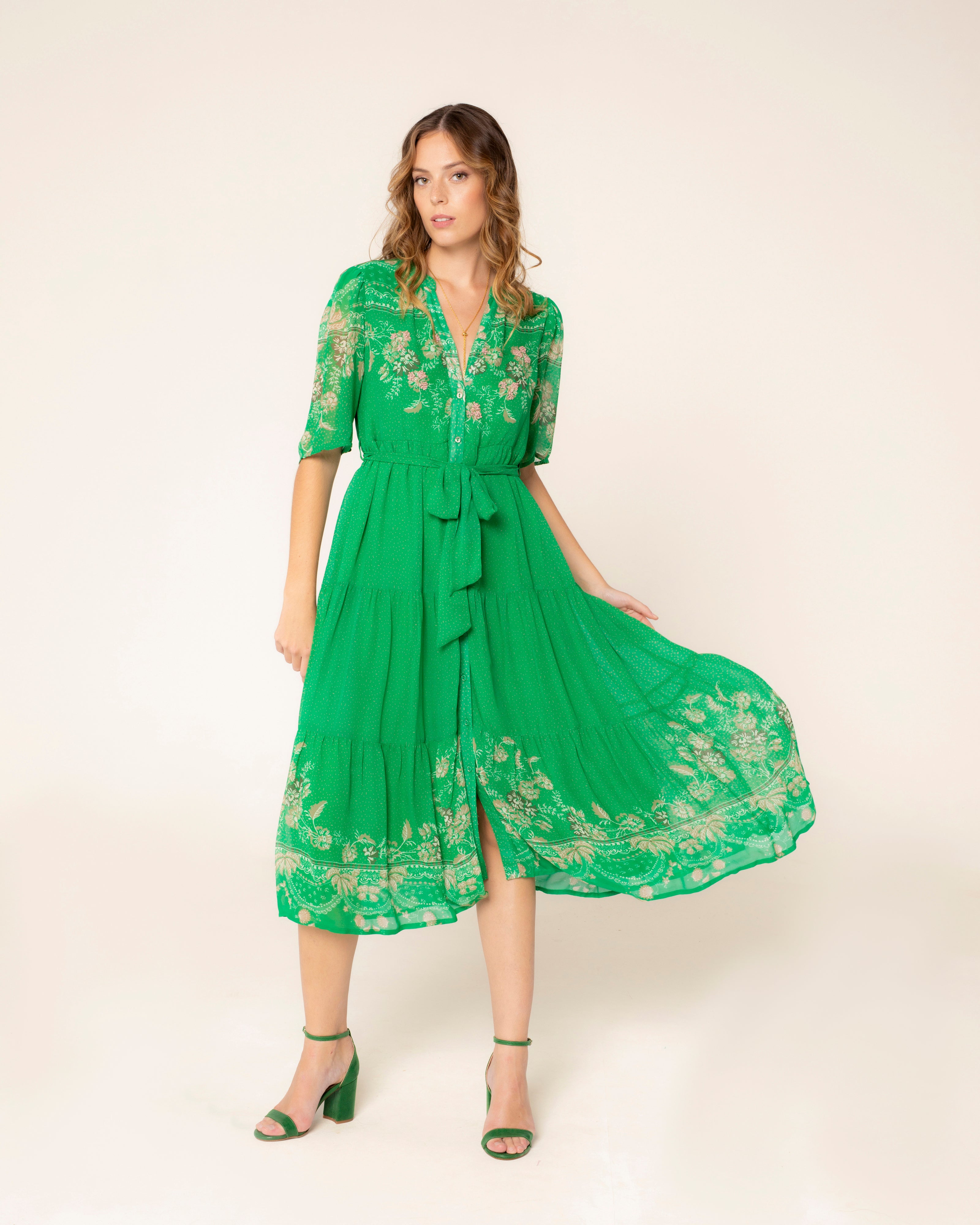 Vestido Tipo Camisa com Manga Abalonada e Cinto Laçada Verde-1