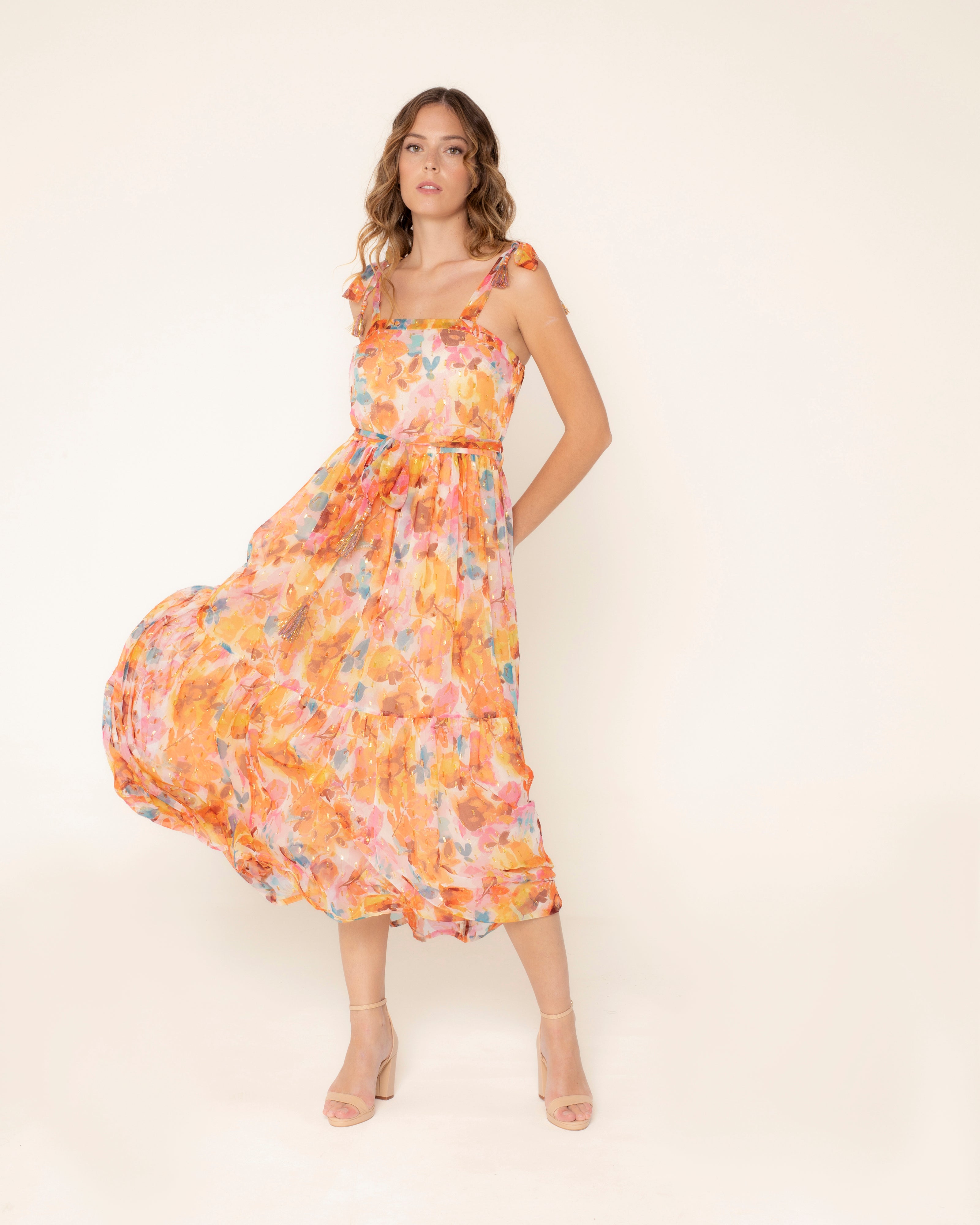 Vestido Comprido com Fio Metalizado e Laçada nos Ombros Laranja-3