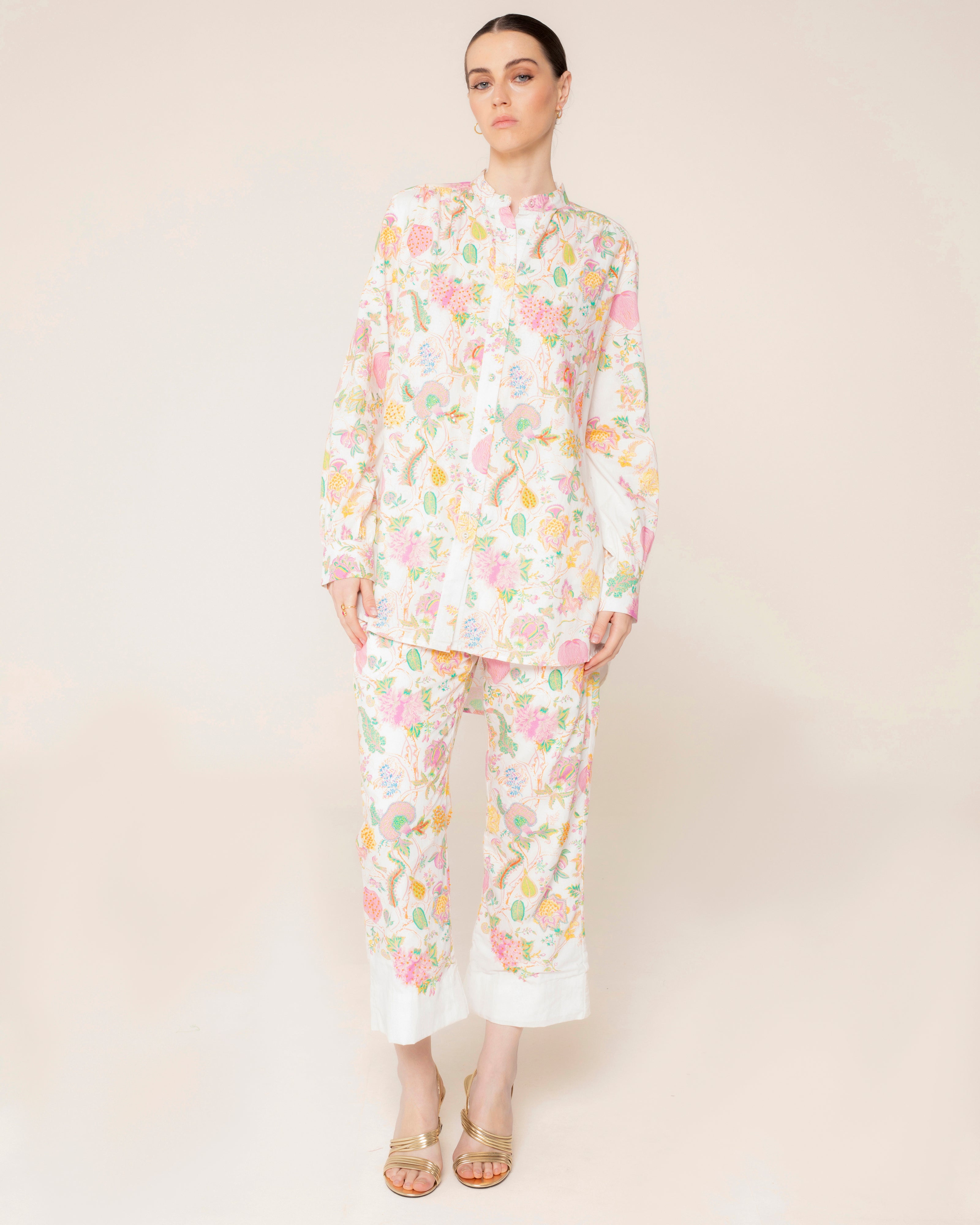 Camisa Bordada com Estampado Floral Branco-1
