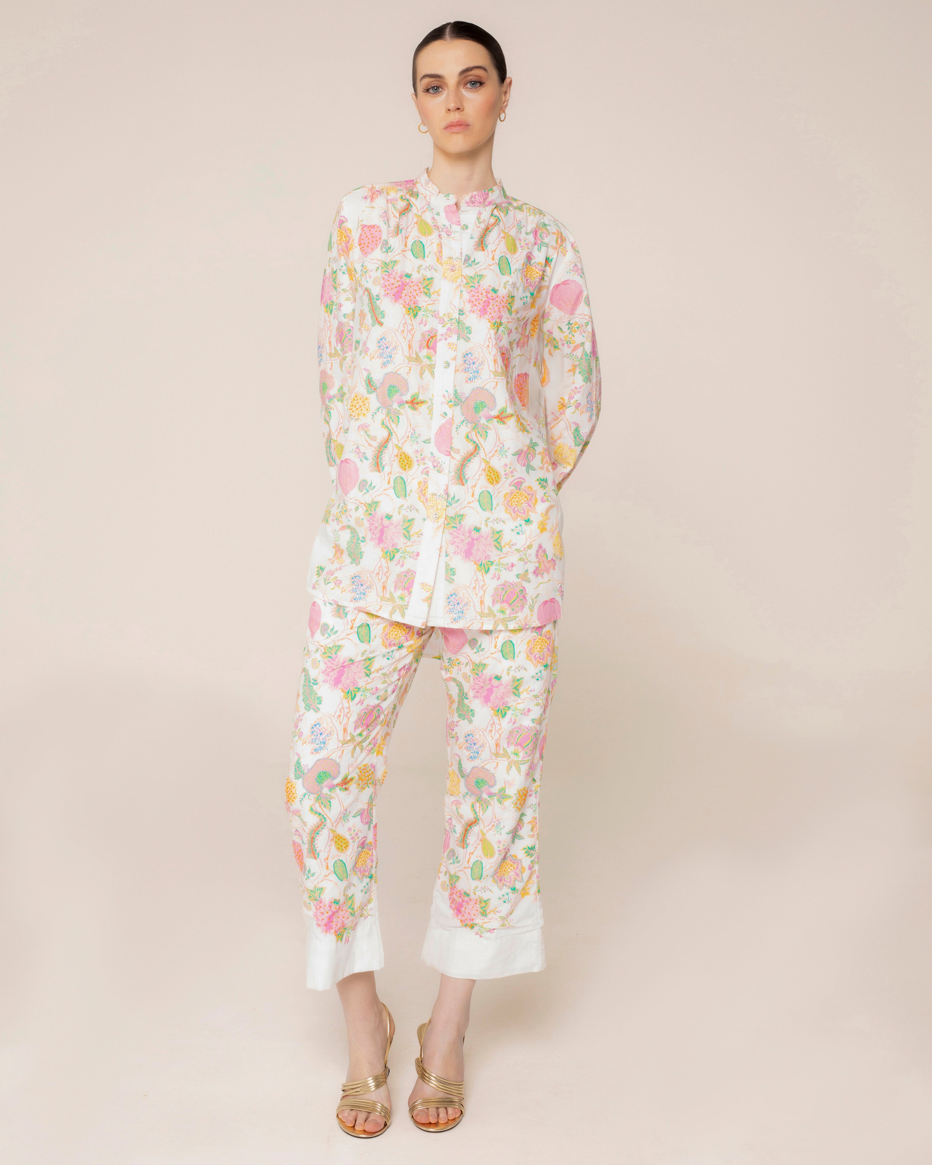 Camisa Bordada com Estampado Floral Branco-2