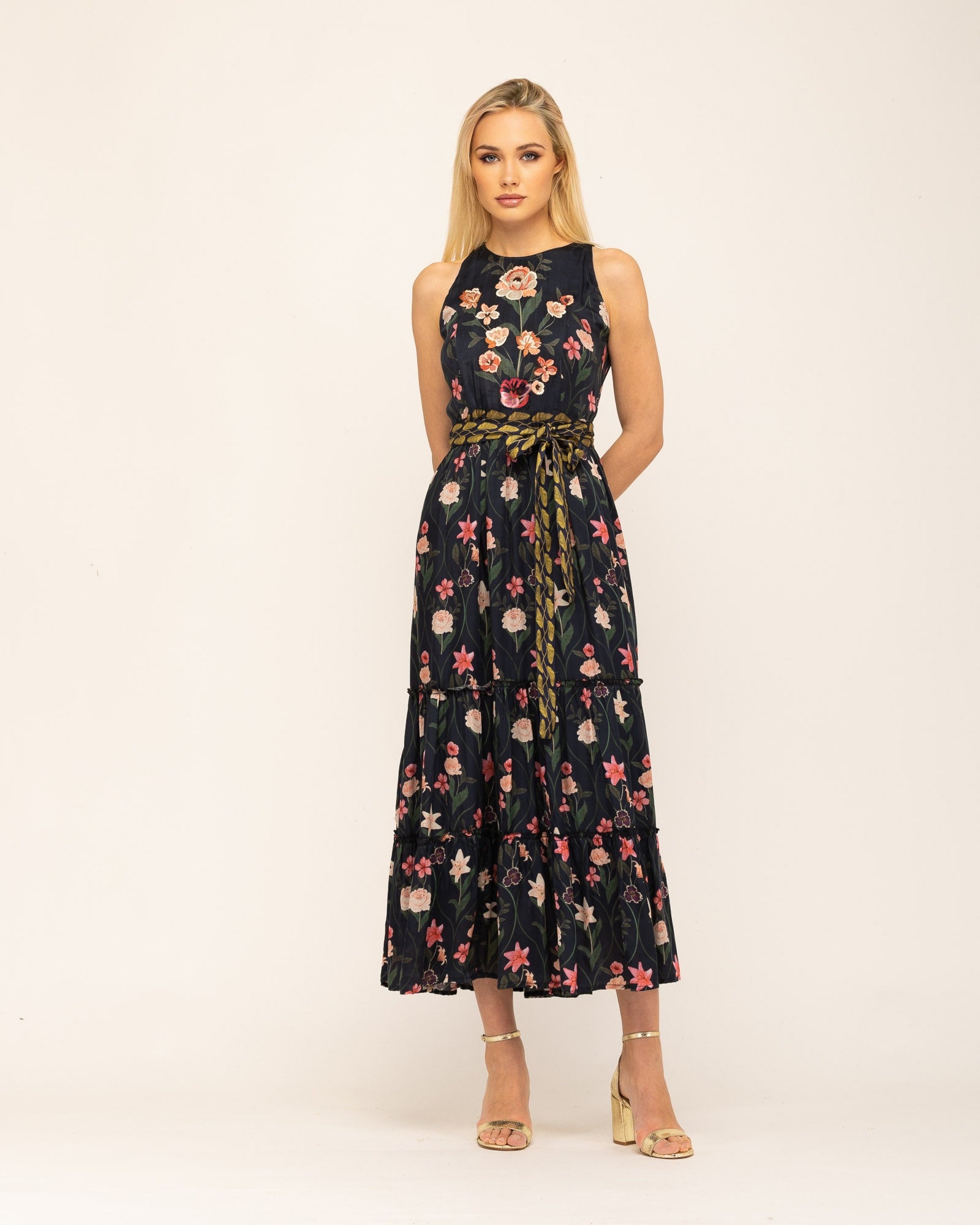 Vestido Comprido Estampado Bouquet Preto-1