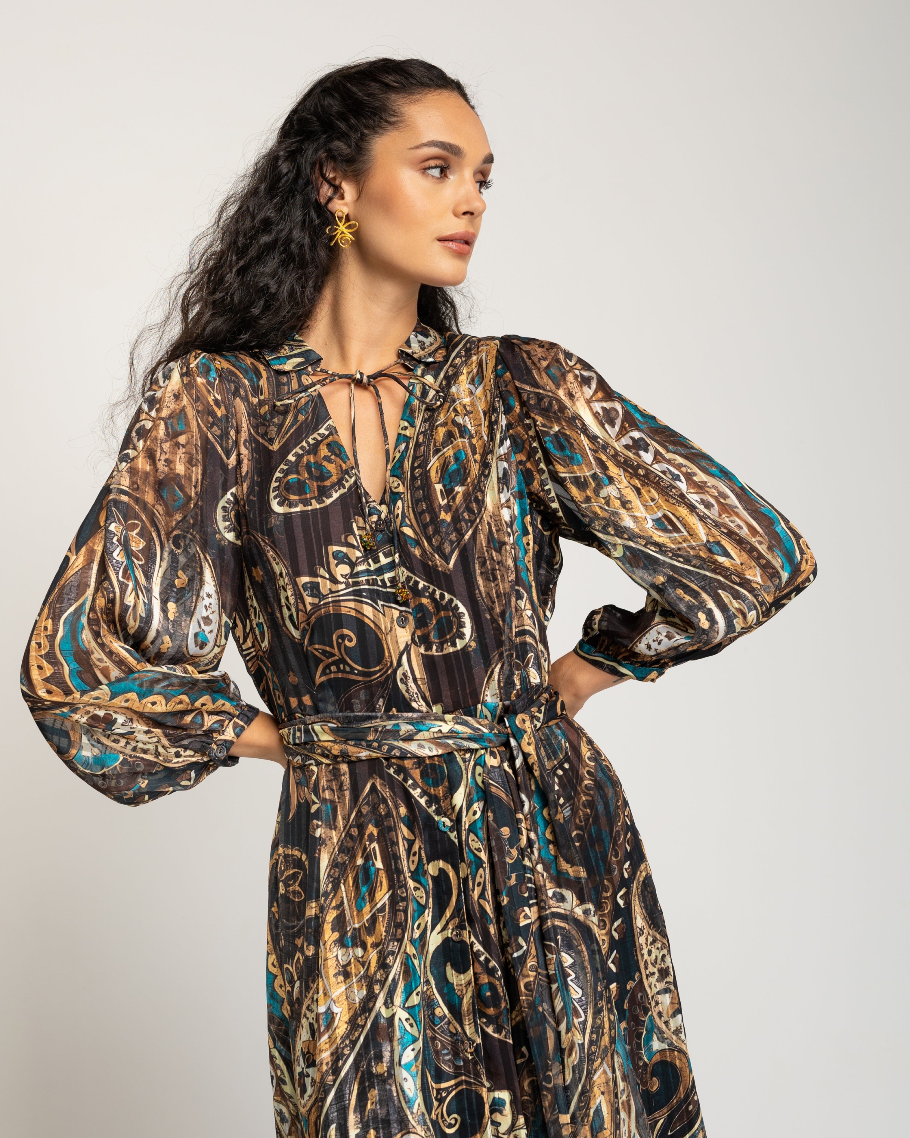 Vestido Comprido com Estampado Paisley de Manga Comprida Preto-2