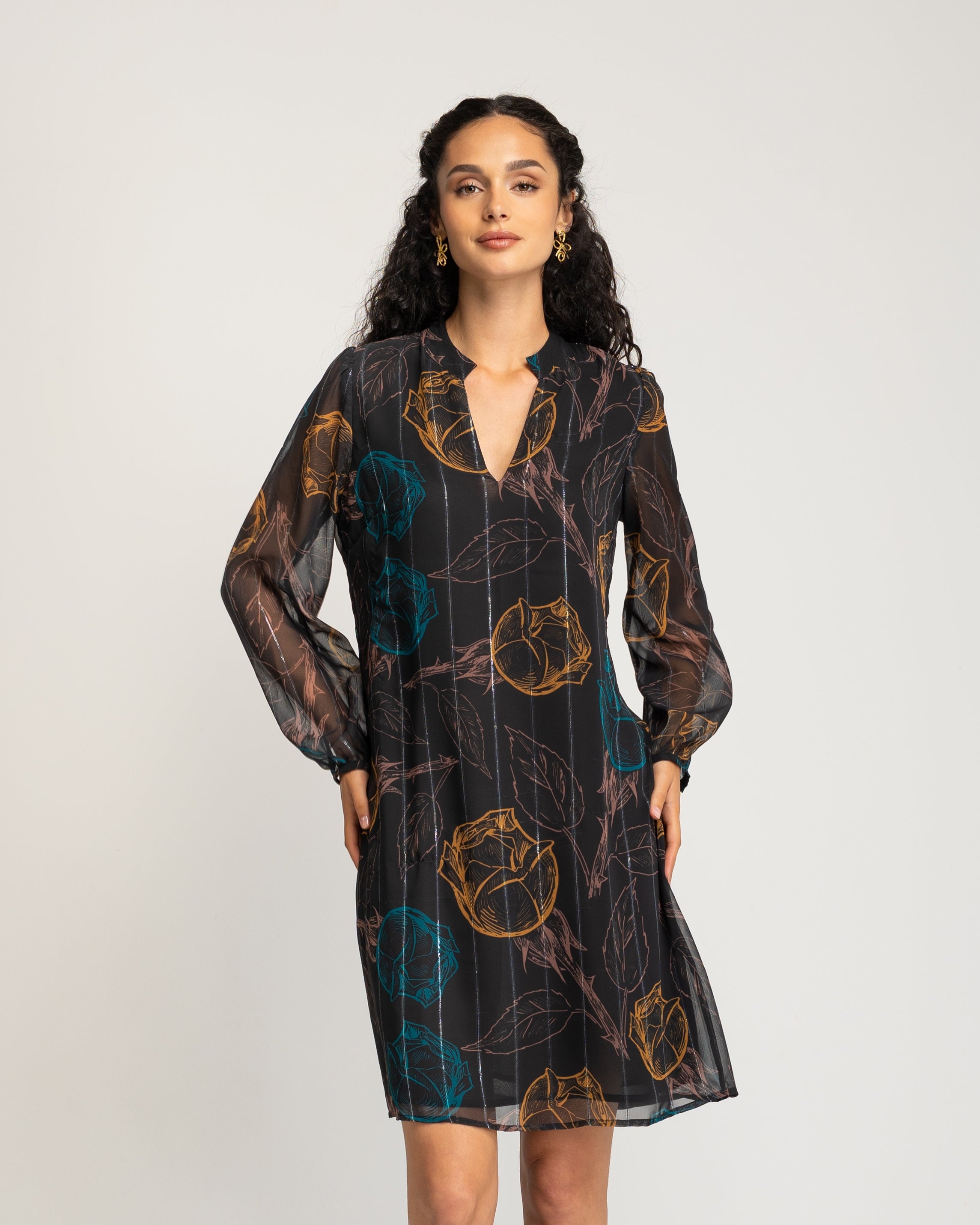 Vestido Curto com Estampado de Flores de Manga Comprida Preto-2