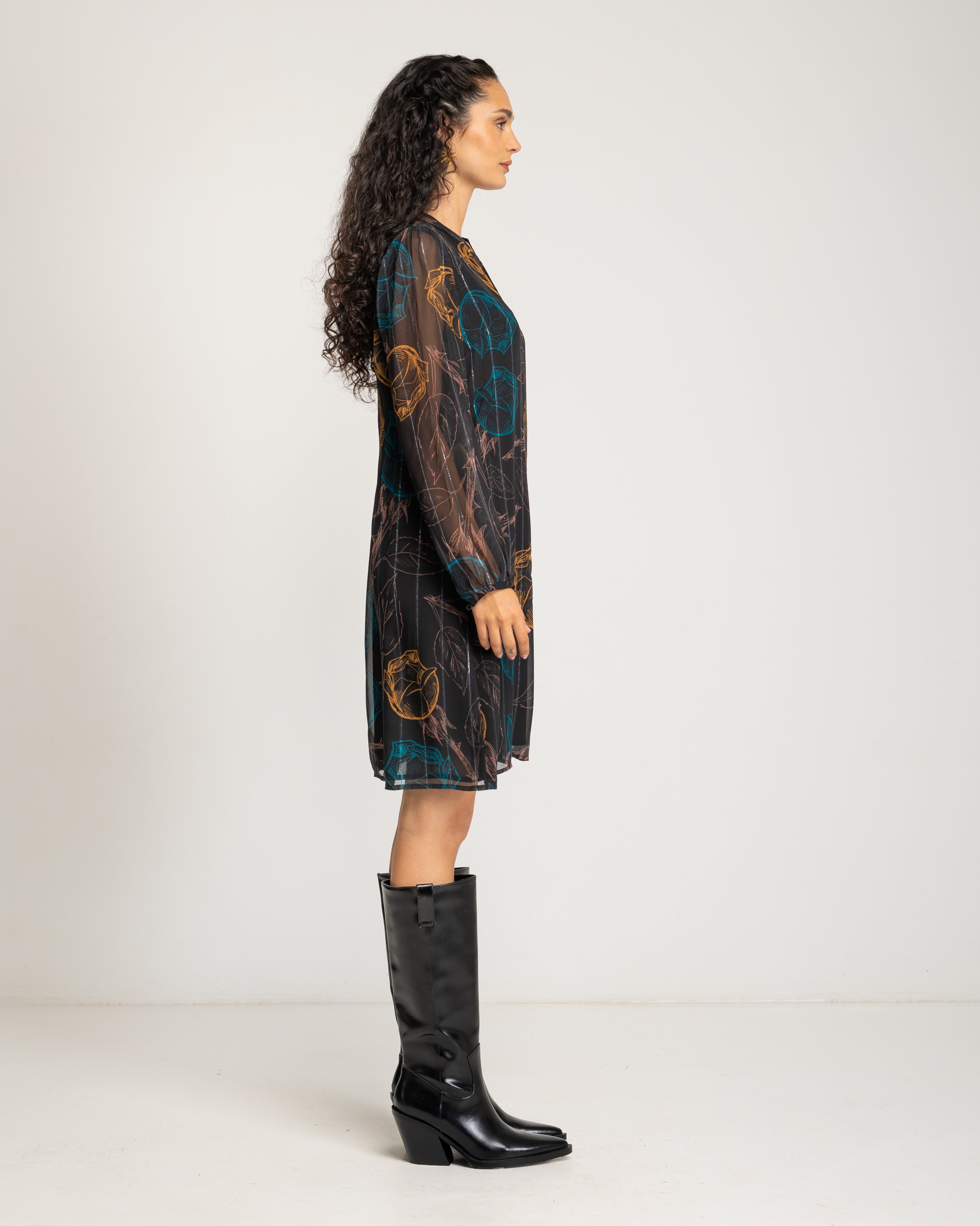 Vestido Curto com Estampado de Flores de Manga Comprida Preto-3