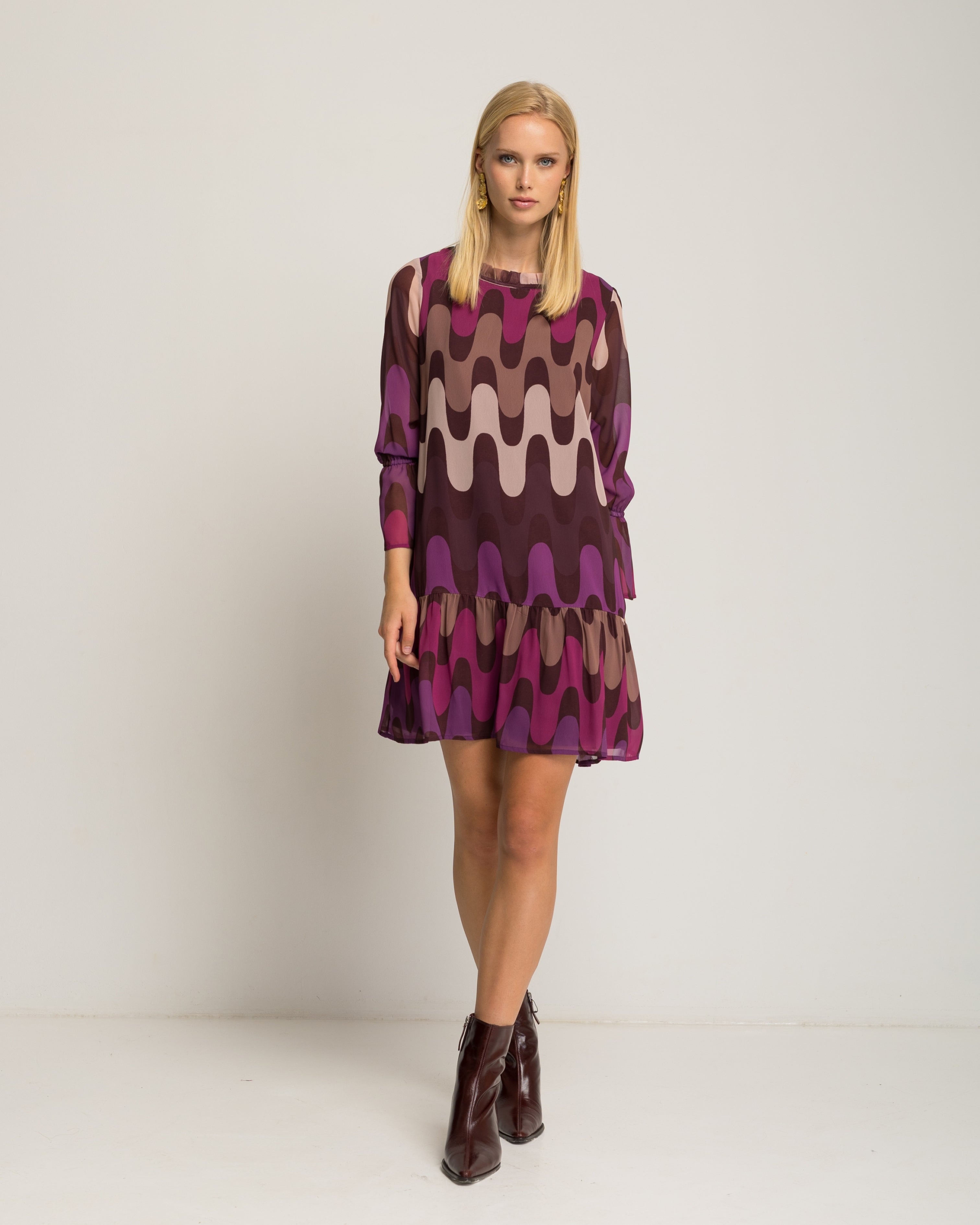 Vestido Curto com Manga 3/4 Ornamental Roxo-2