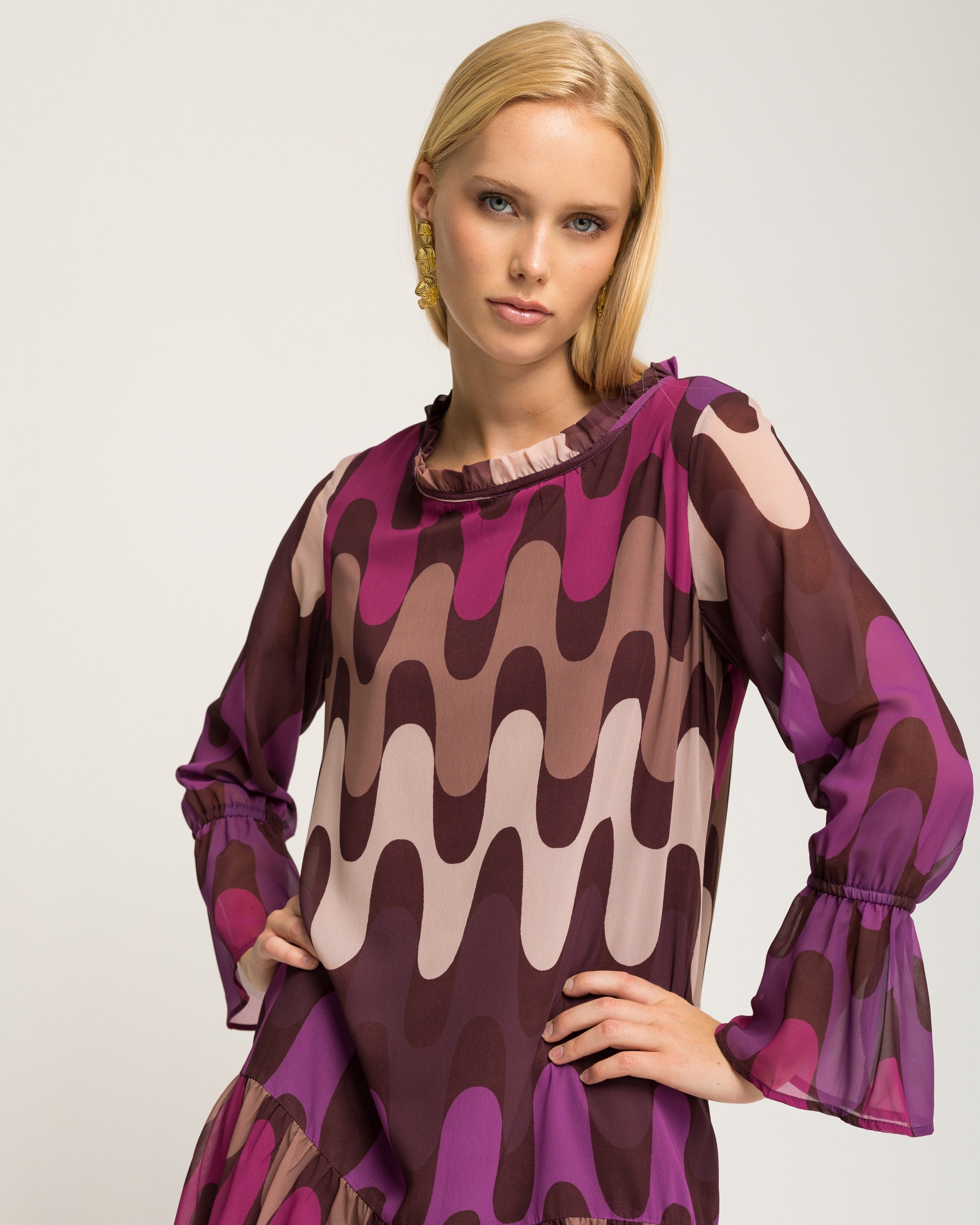 Vestido Curto com Manga 3/4 Ornamental Roxo-6