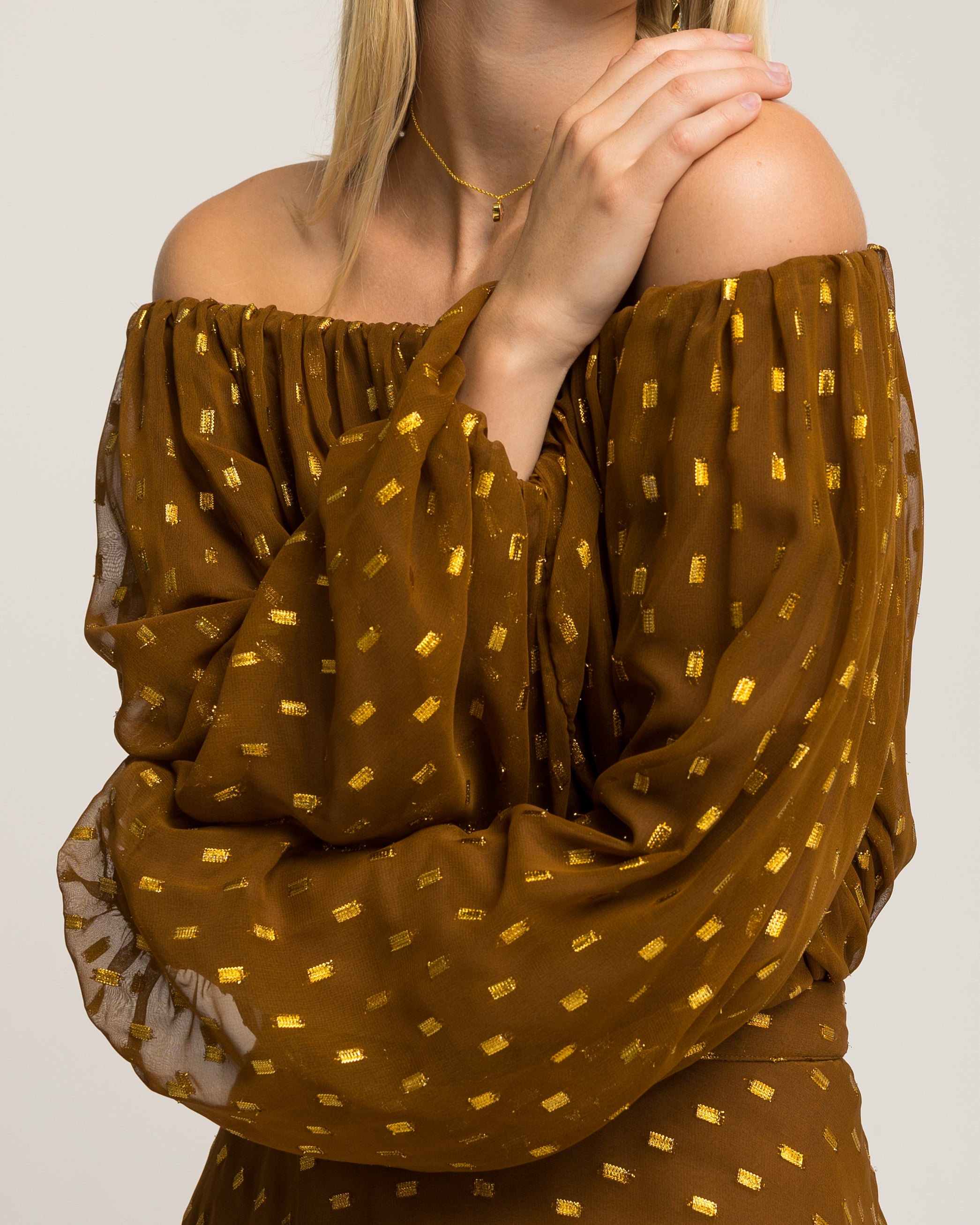 Blusa Comprida com Bolinhas Canela-5