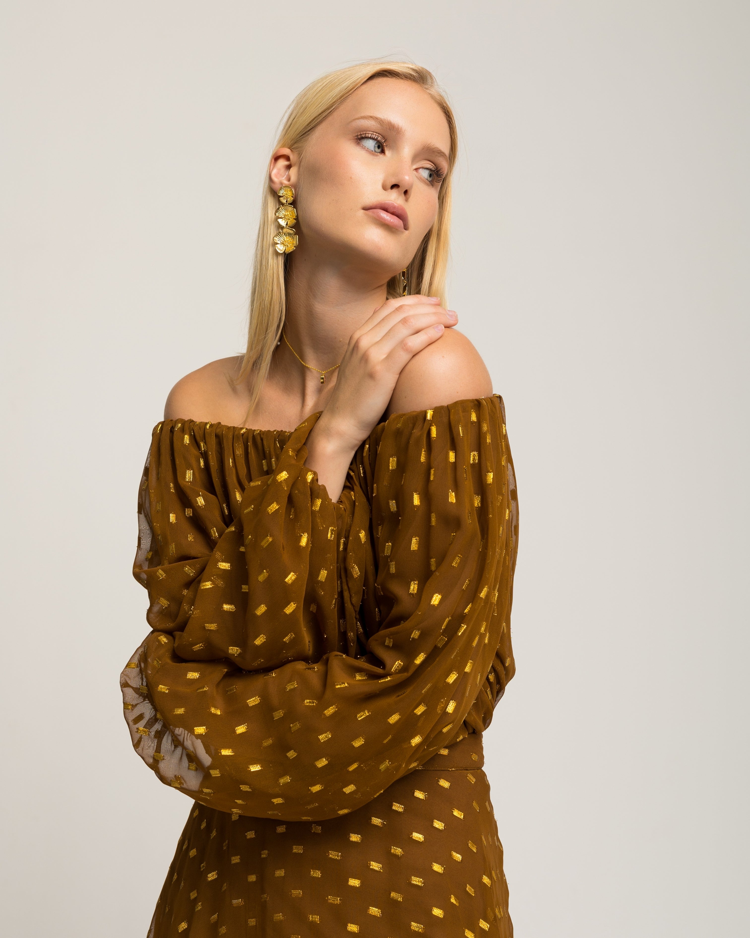 Blusa Comprida com Bolinhas Canela-6