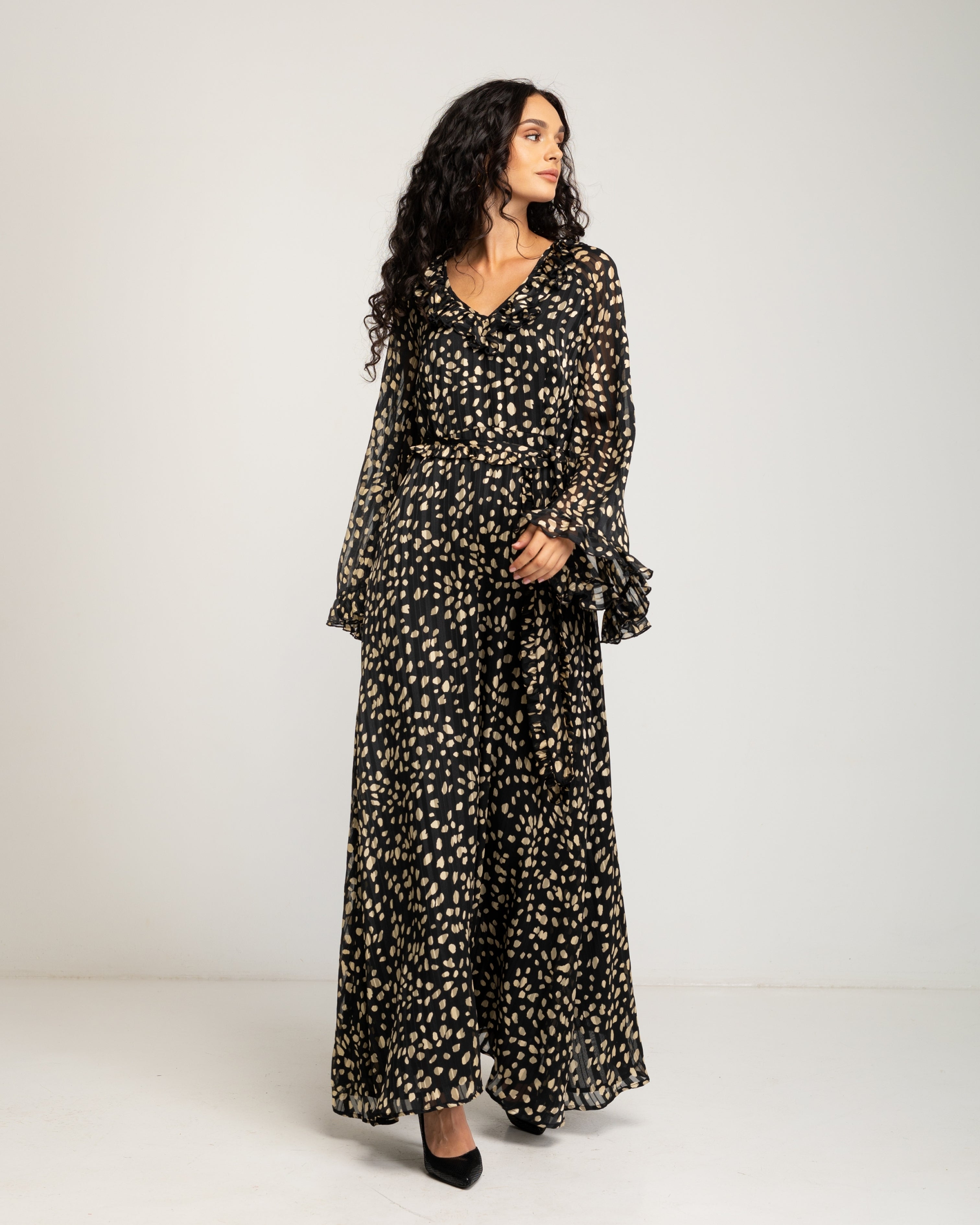 Vestido Comprido Preto com Folhos no Decote Preto-2