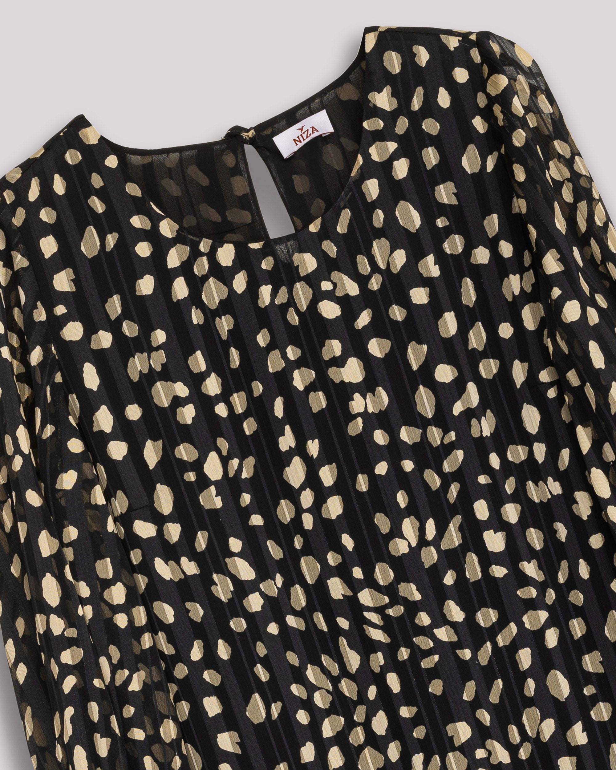Vestido Curto em Preto de Bolinhas em Branco Preto-8