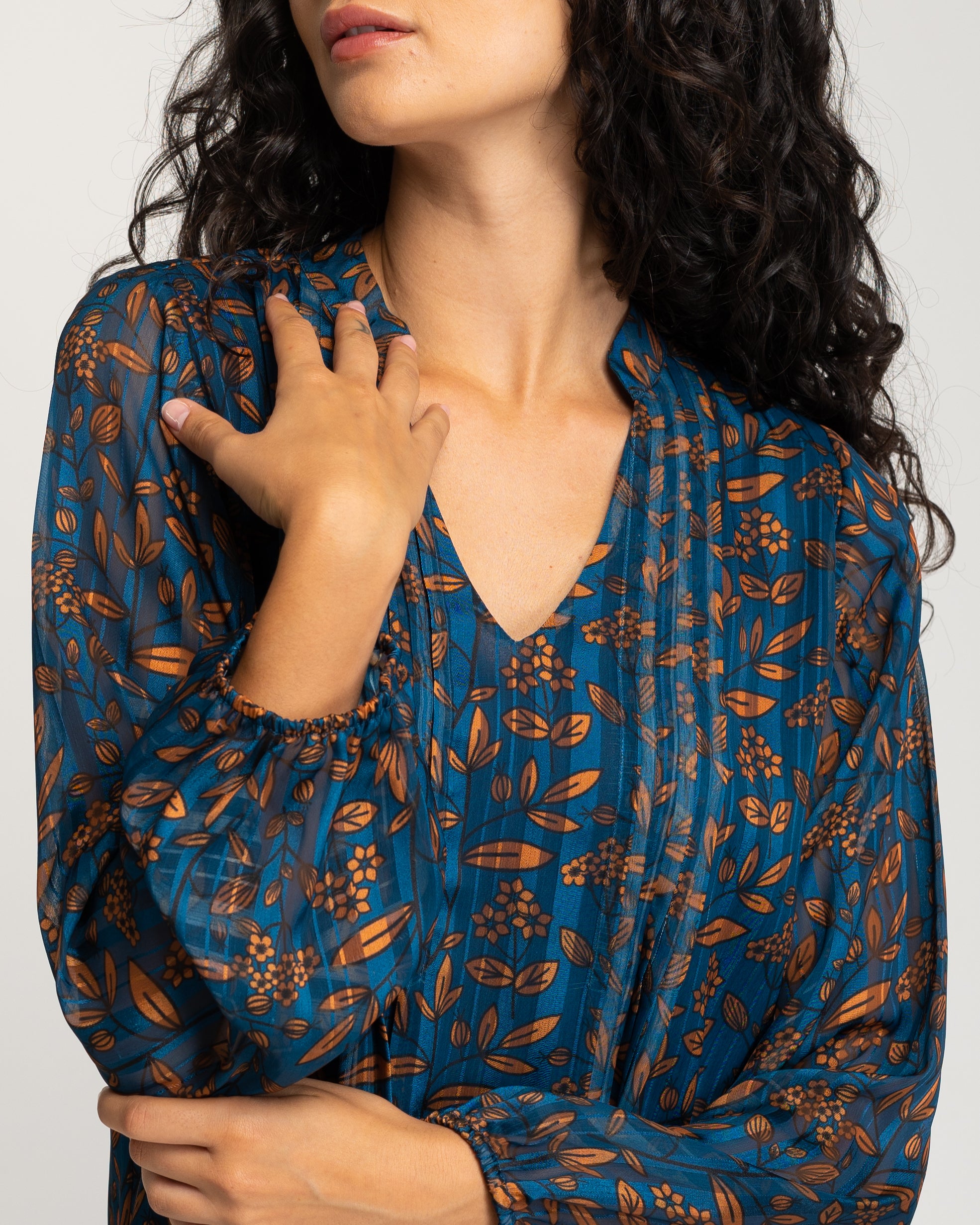 Vestido Curto com Gola Naru Azul-5