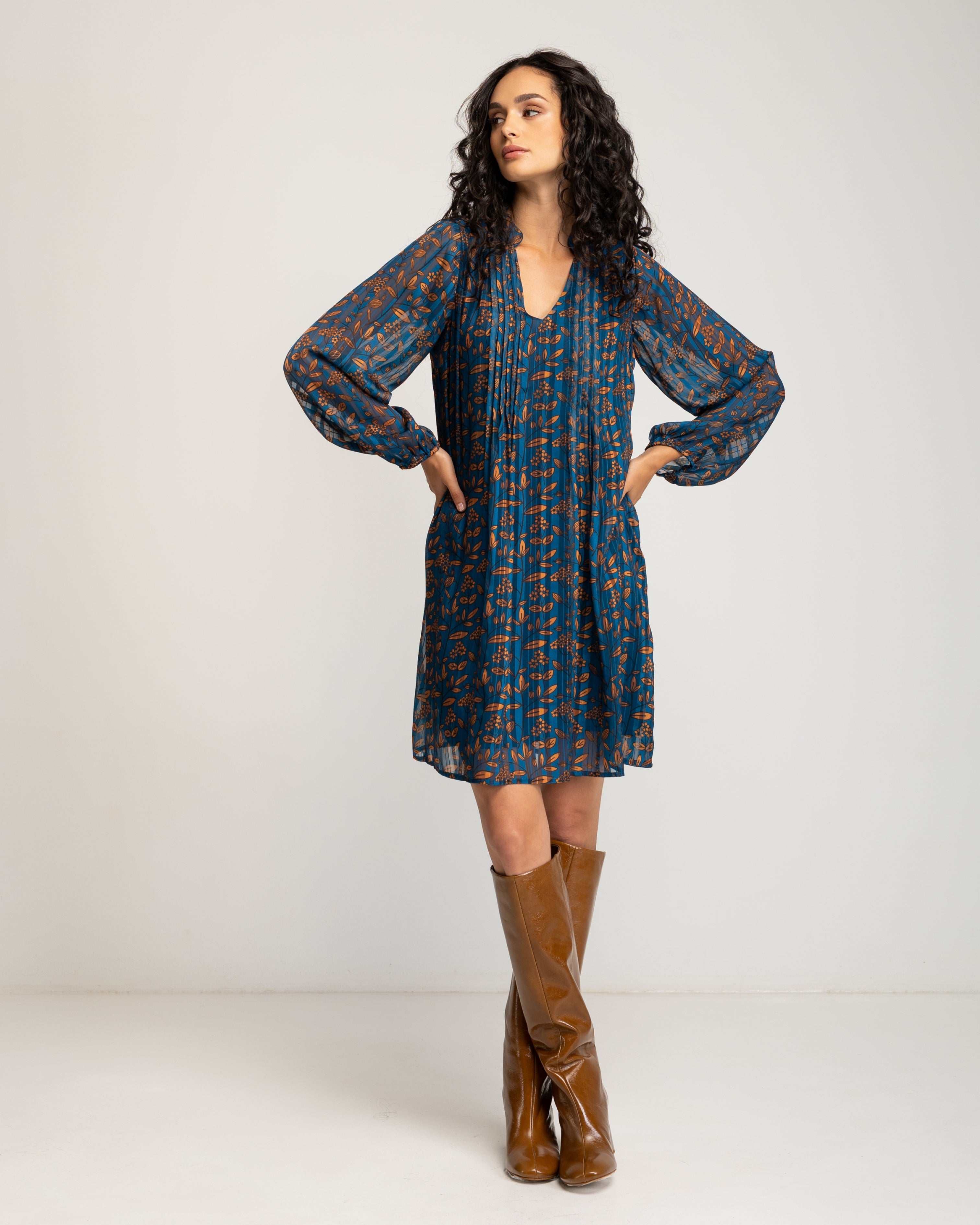 Vestido Curto com Gola Naru Azul-6