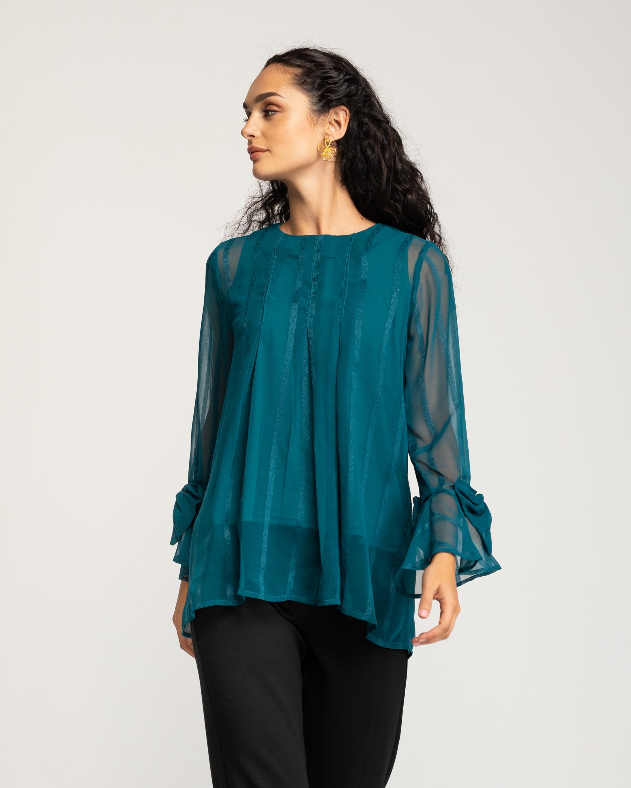 Blusa Turquesa com Detalhes de Folhos nos Punhos Turquesa-2