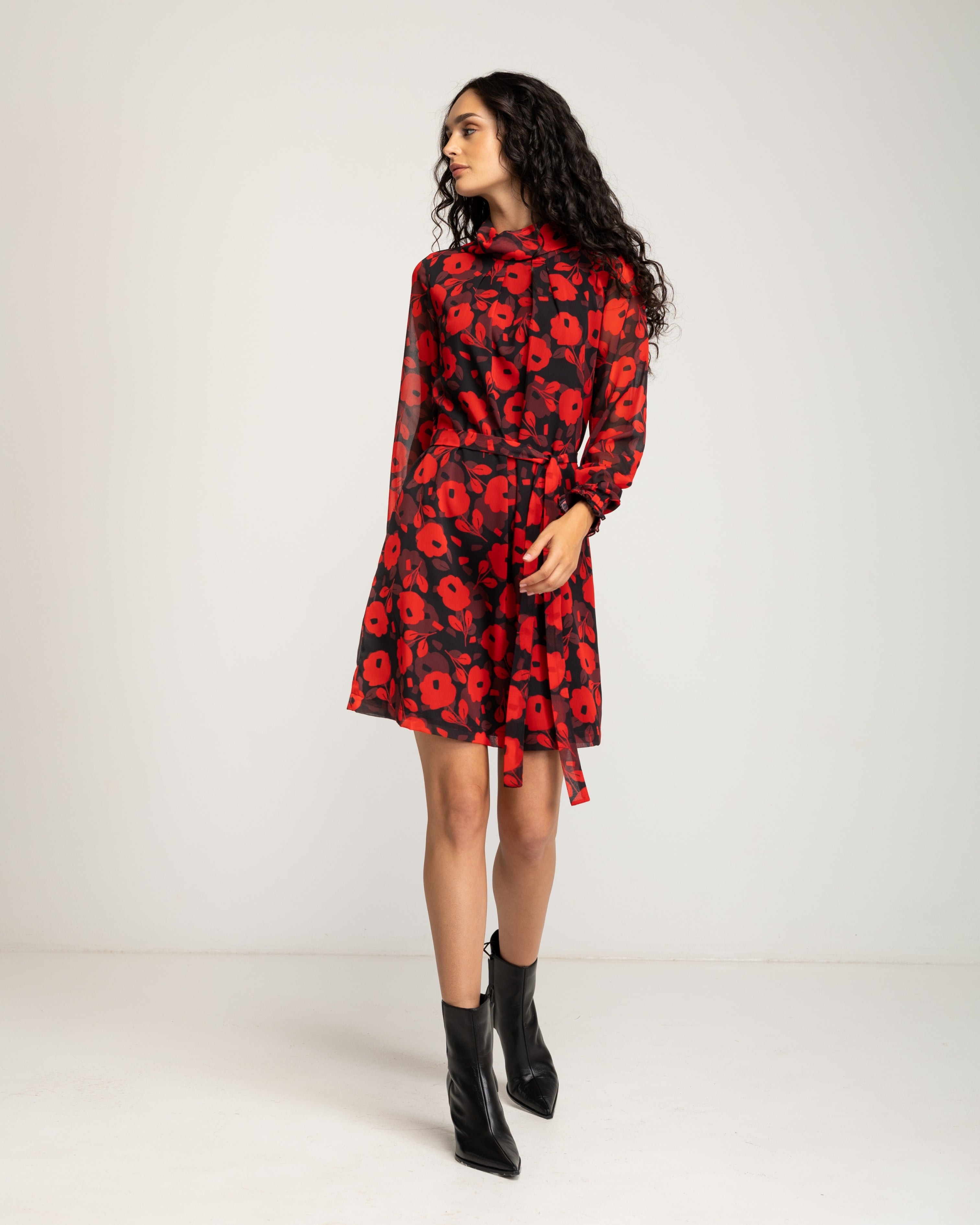 Vestido Curto com Pregas no Decote Vermelho-1