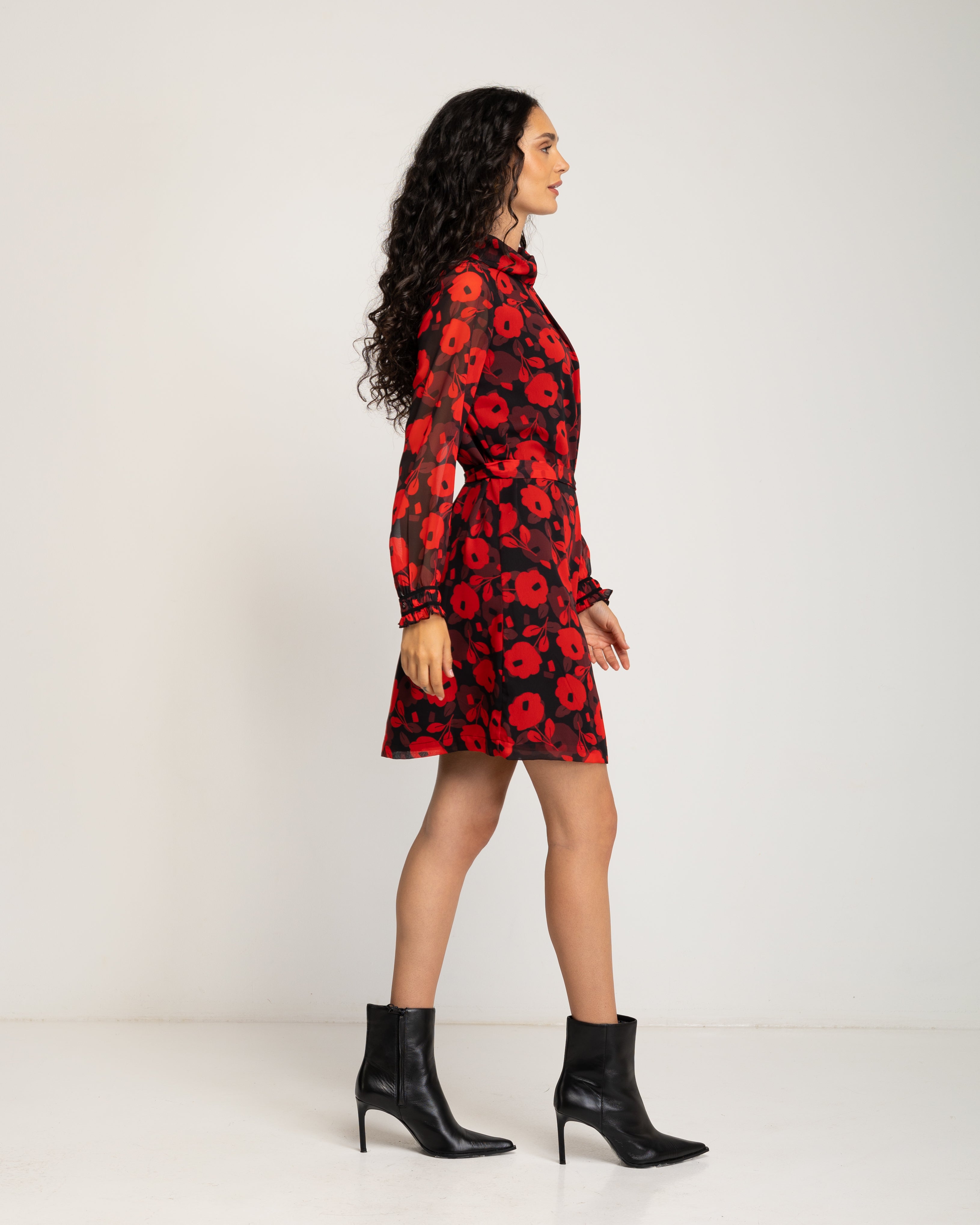 Vestido Curto com Pregas no Decote Vermelho-3
