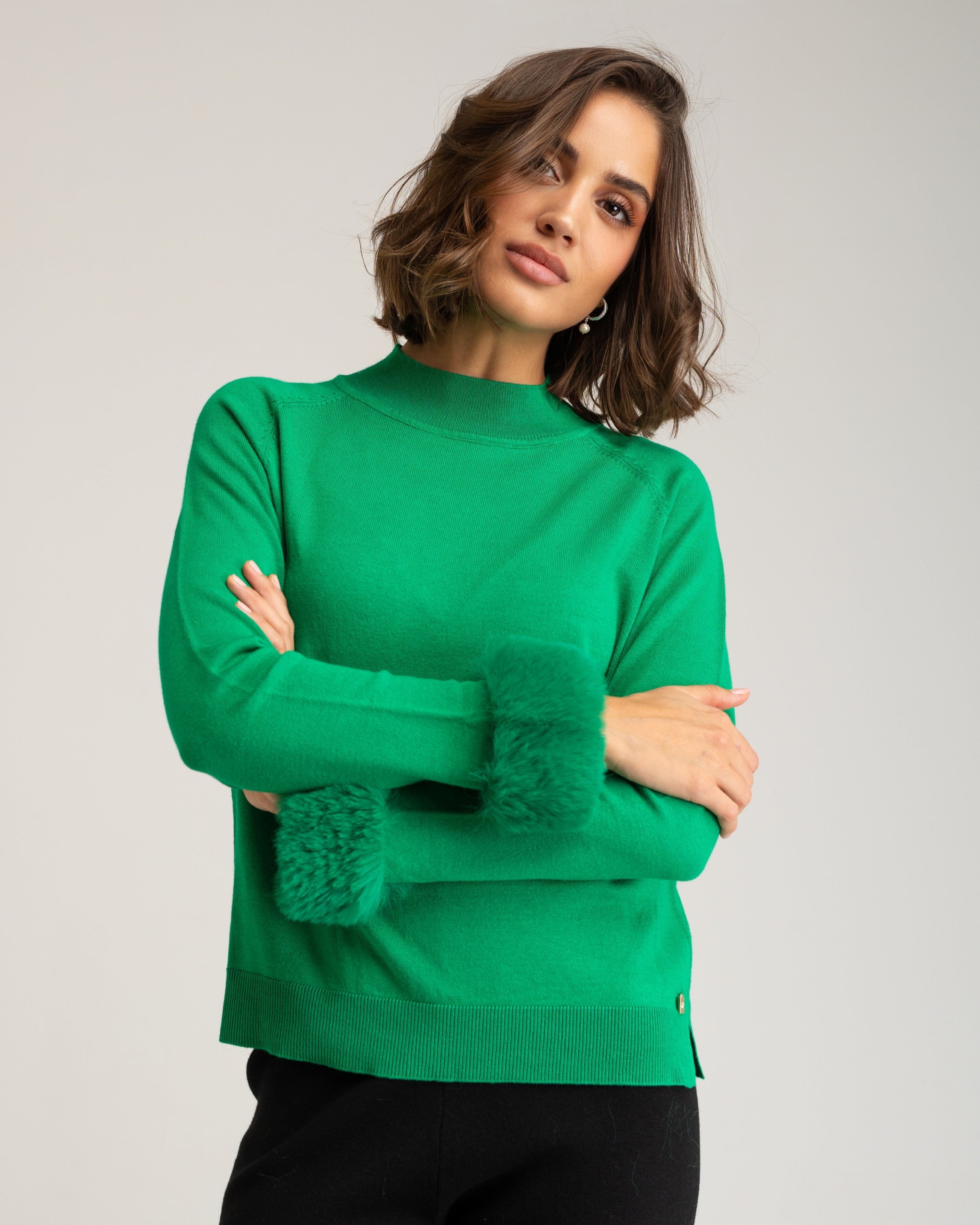 Camisola com Mangas Acabadas em Punho Largo de Pelo Verde-1
