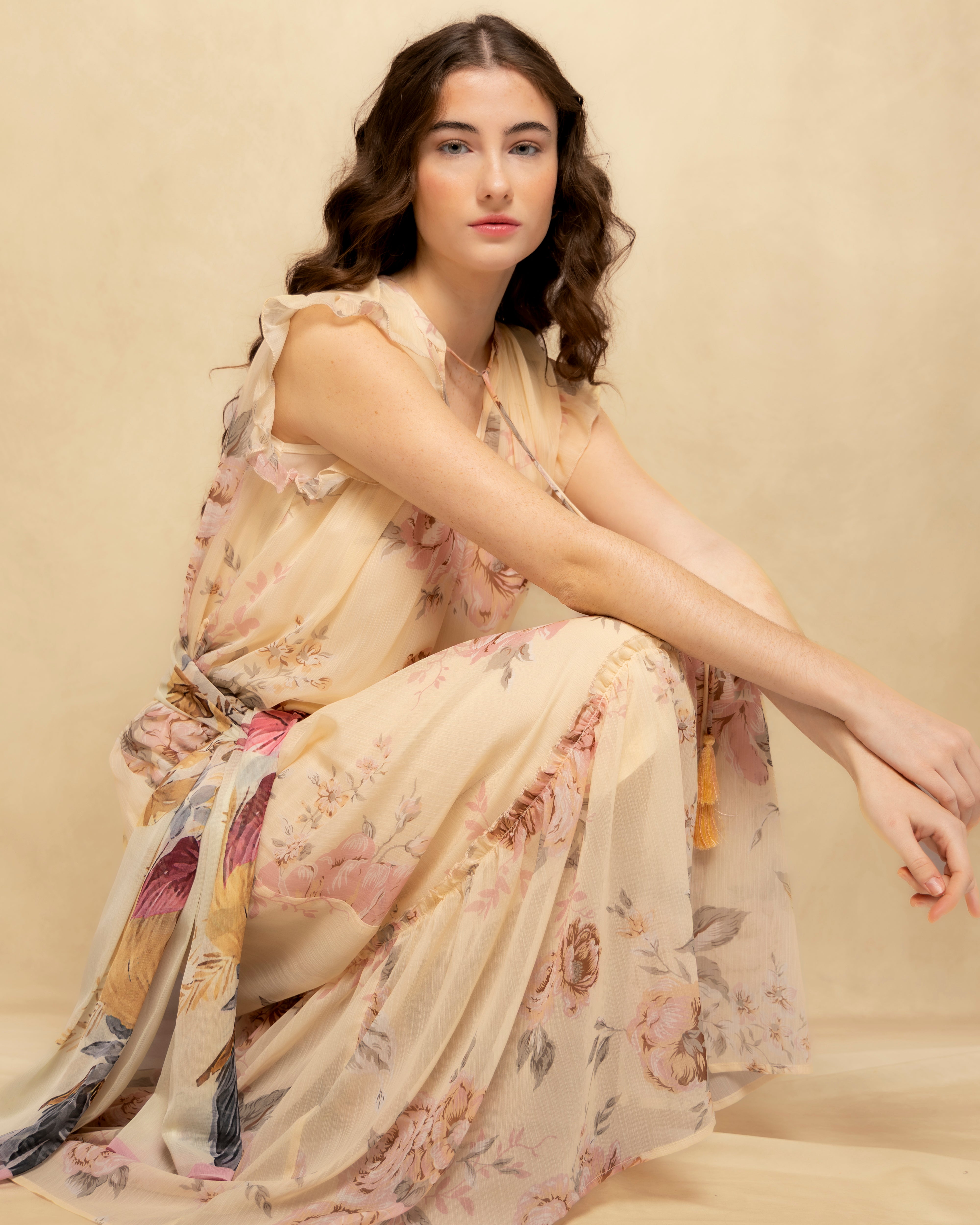 Vestido Comprido Floral com Folhos e Decote com Laço Amarelo-8