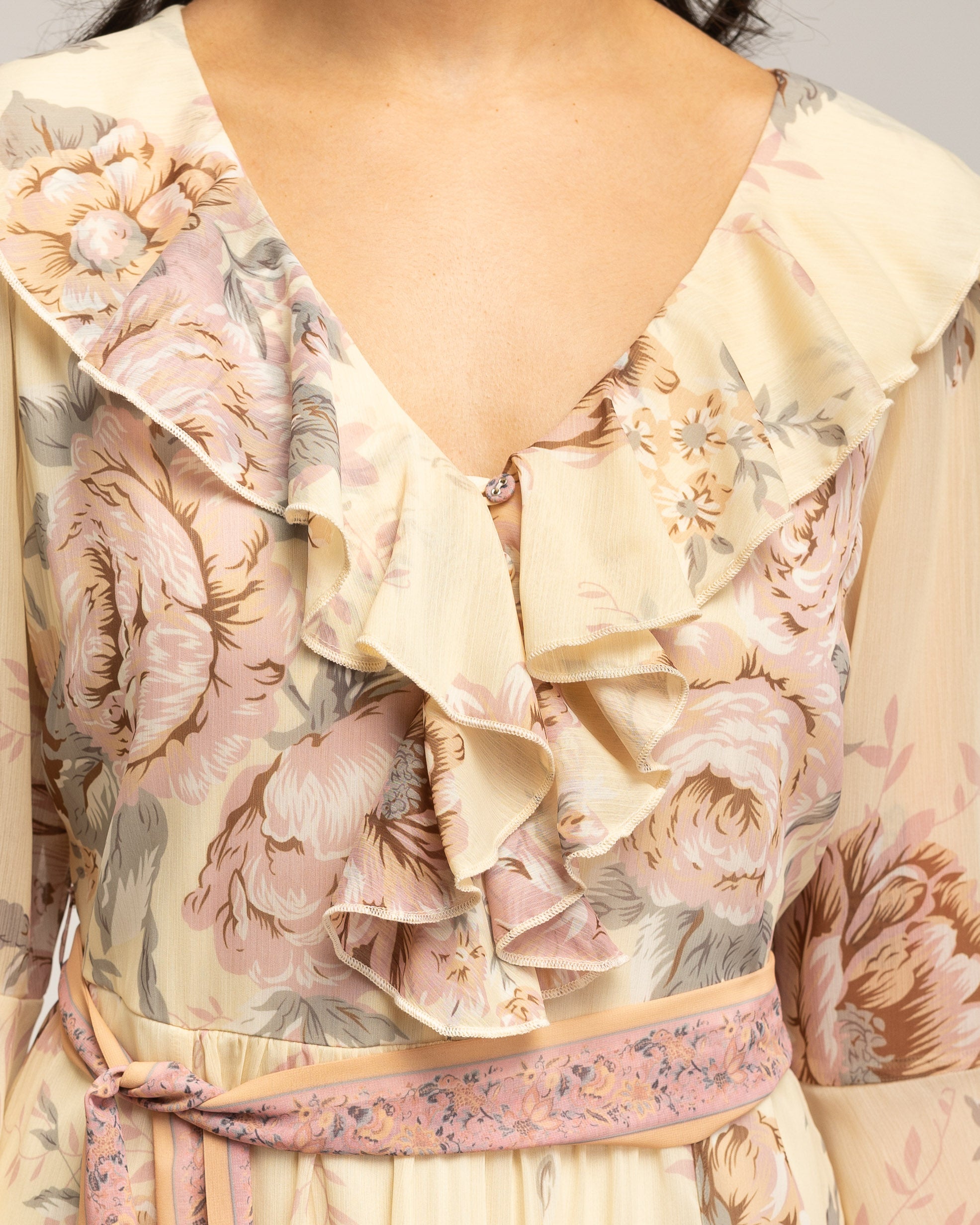 Vestido Comprido com Folhos e Estampado Floral Amarelo-5