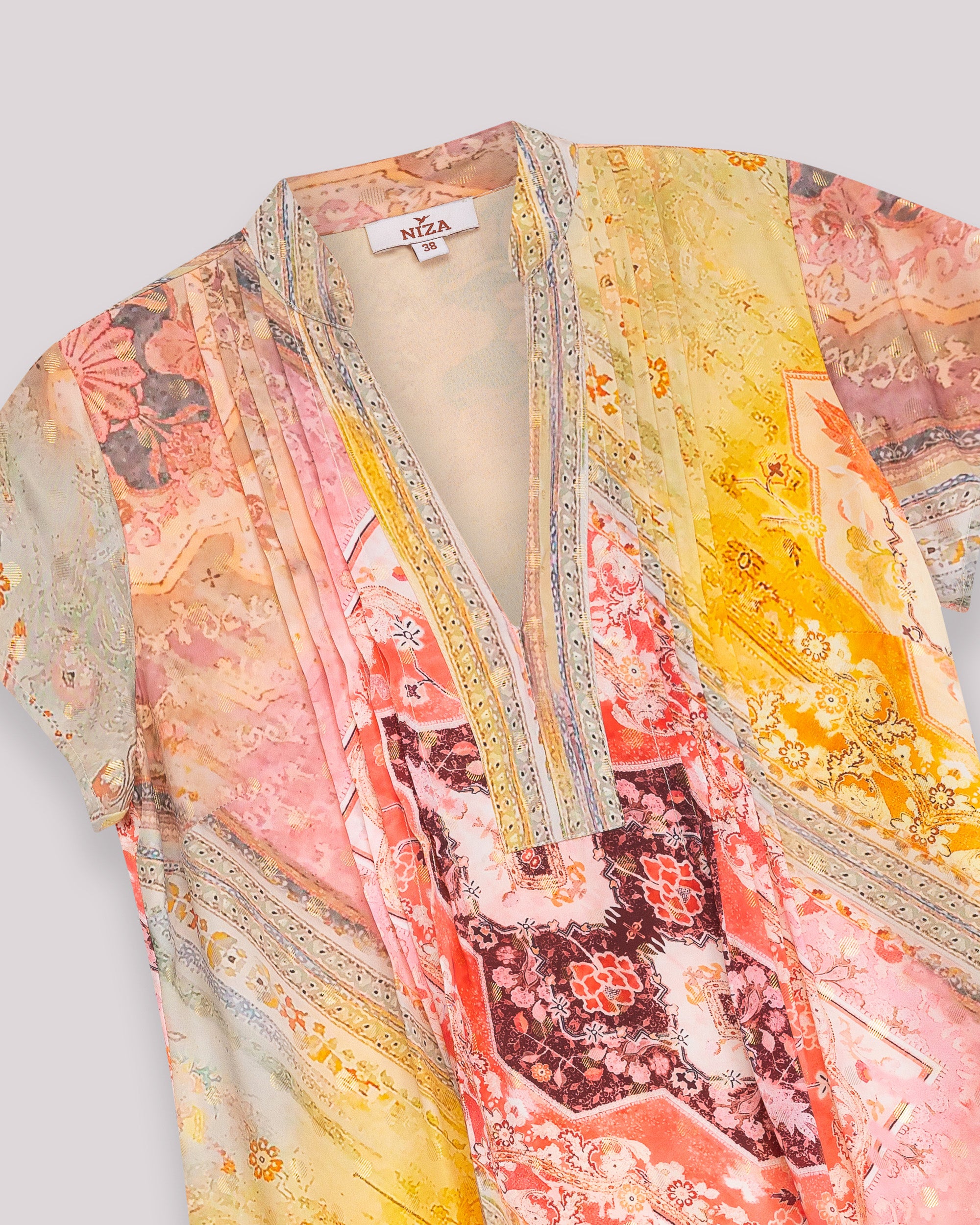 Vestido Curto de Inspiração Patchwork com Decote Decorado Amarelo-5