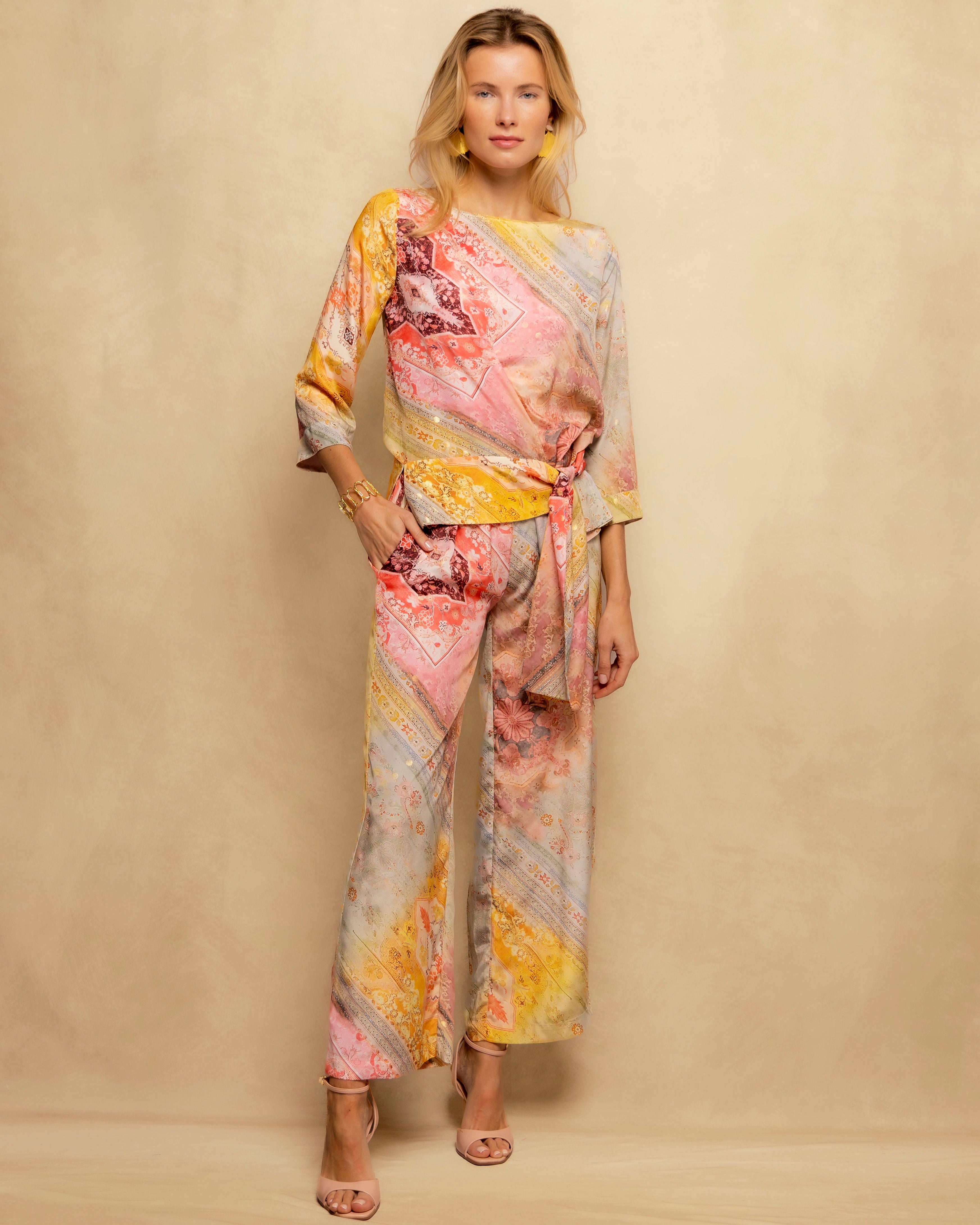 Blusa Estampada Assimétrica com Laçada Lateral Amarelo-4